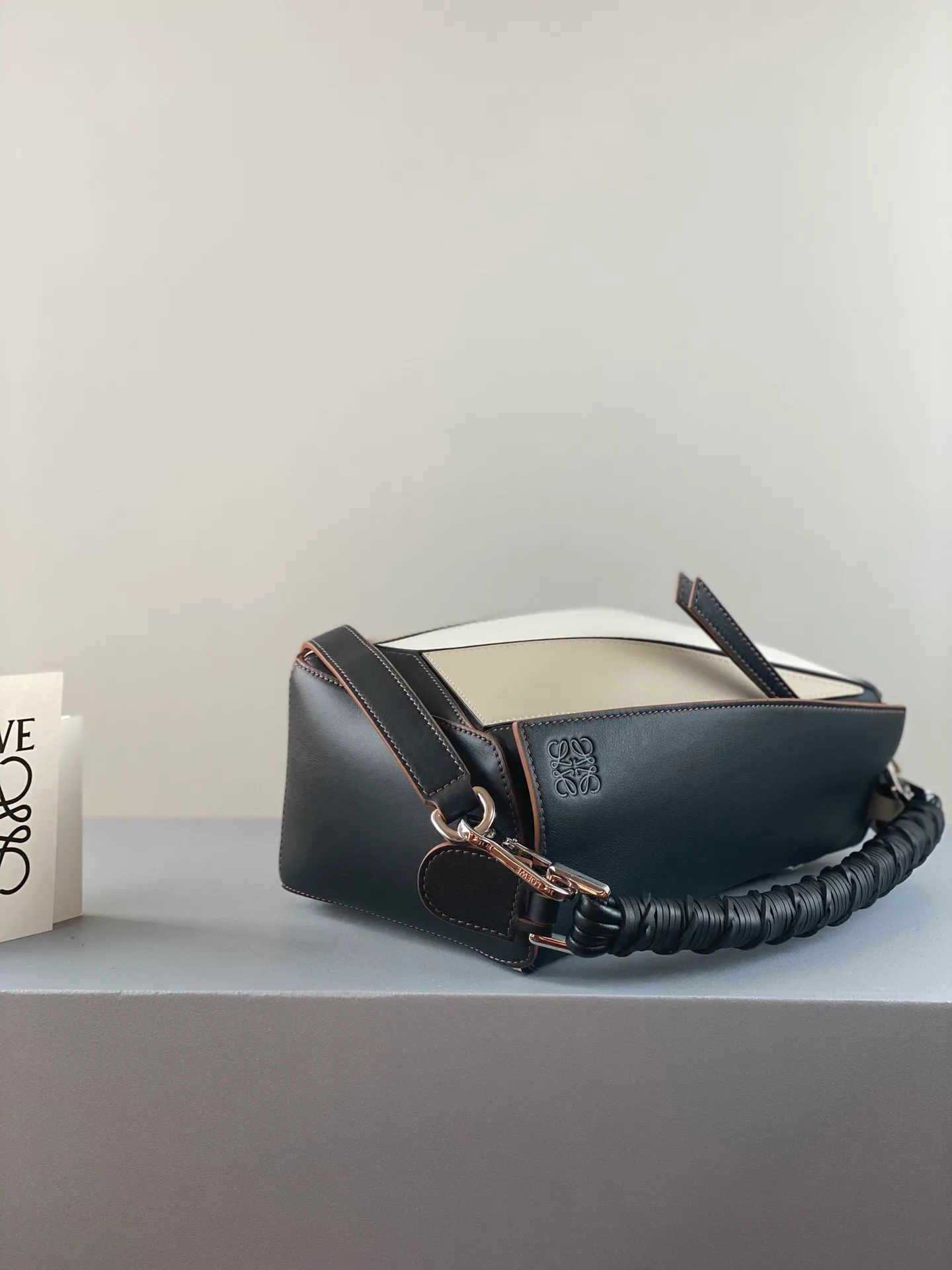 Классические Сумки Женские Loewe 17271518