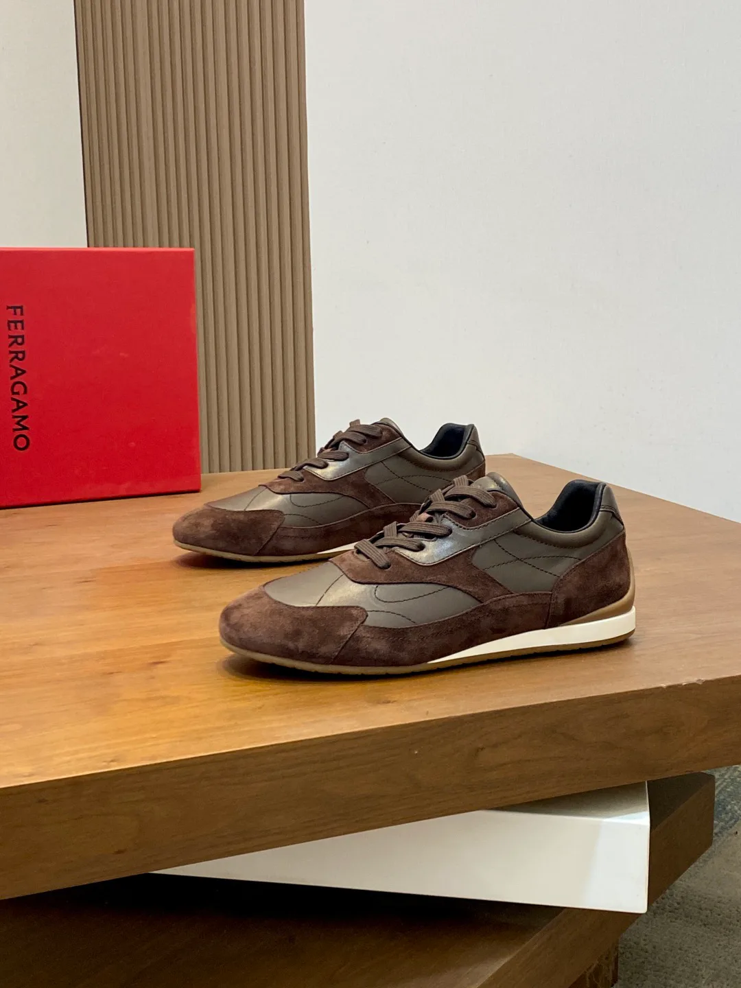 Кроссовки Мужские Salvatore Ferragamo 19458695