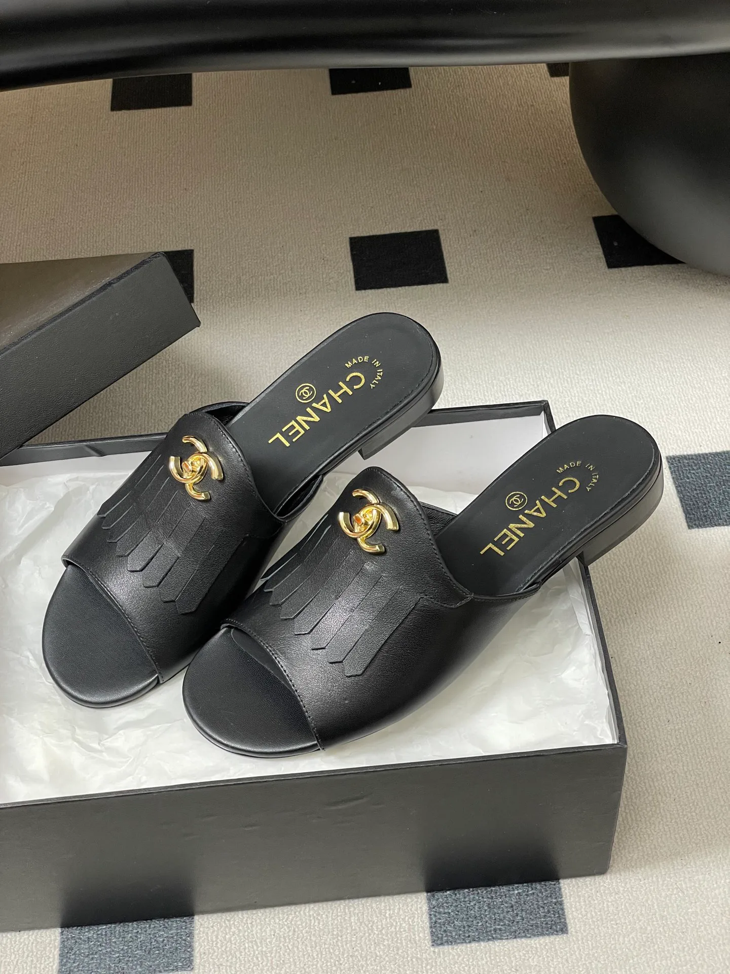 Босоножки Женские Chanel 10993930