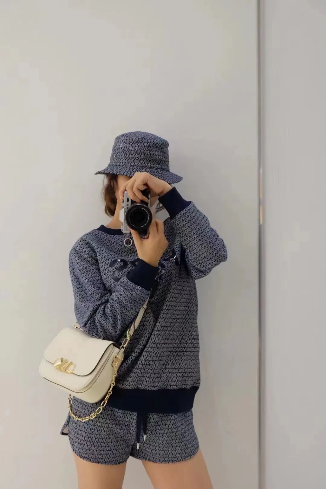 Сумки На Ремне Женские Michael Kors 803422