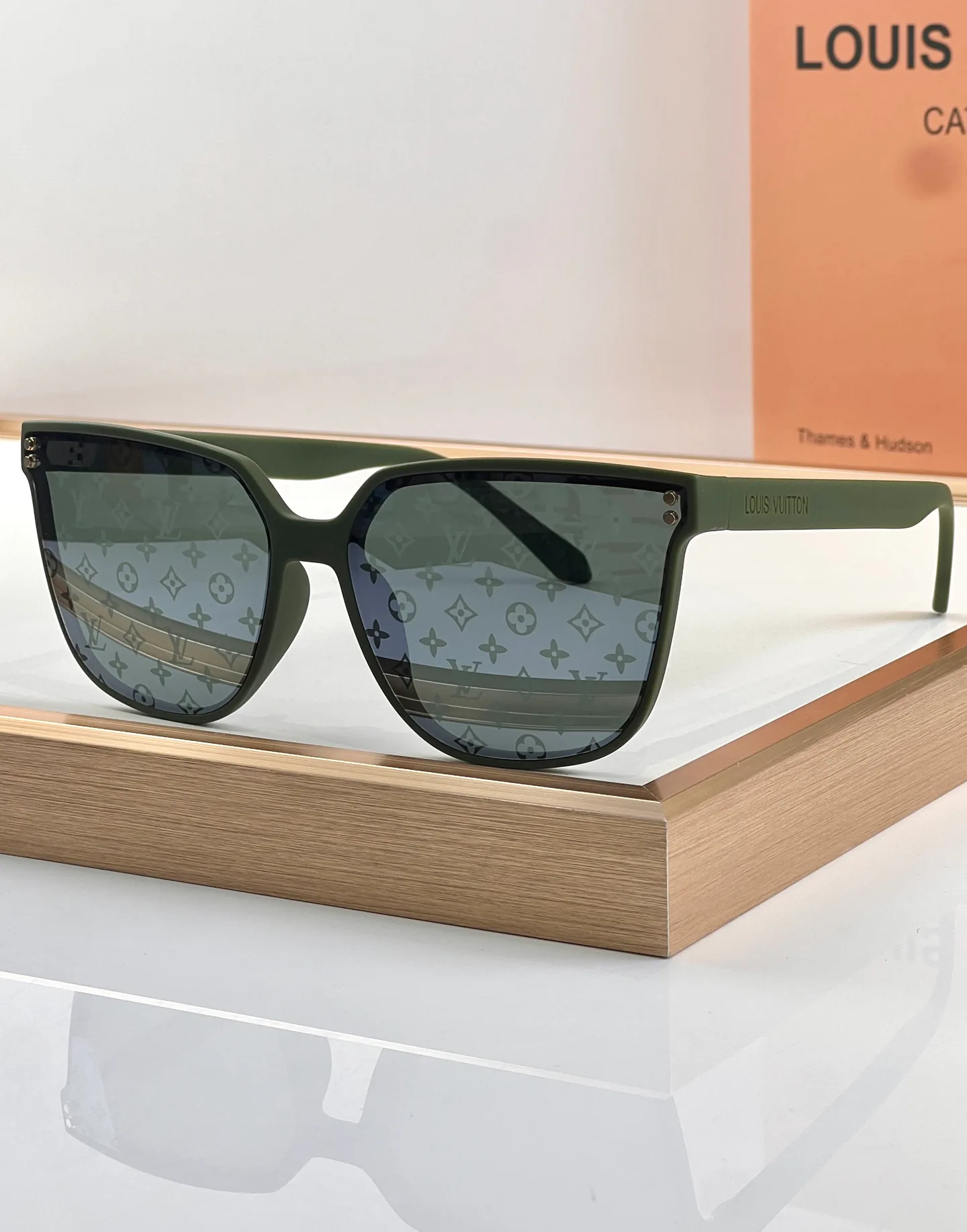 Клатчи Женские Louis Vuitton 13434205