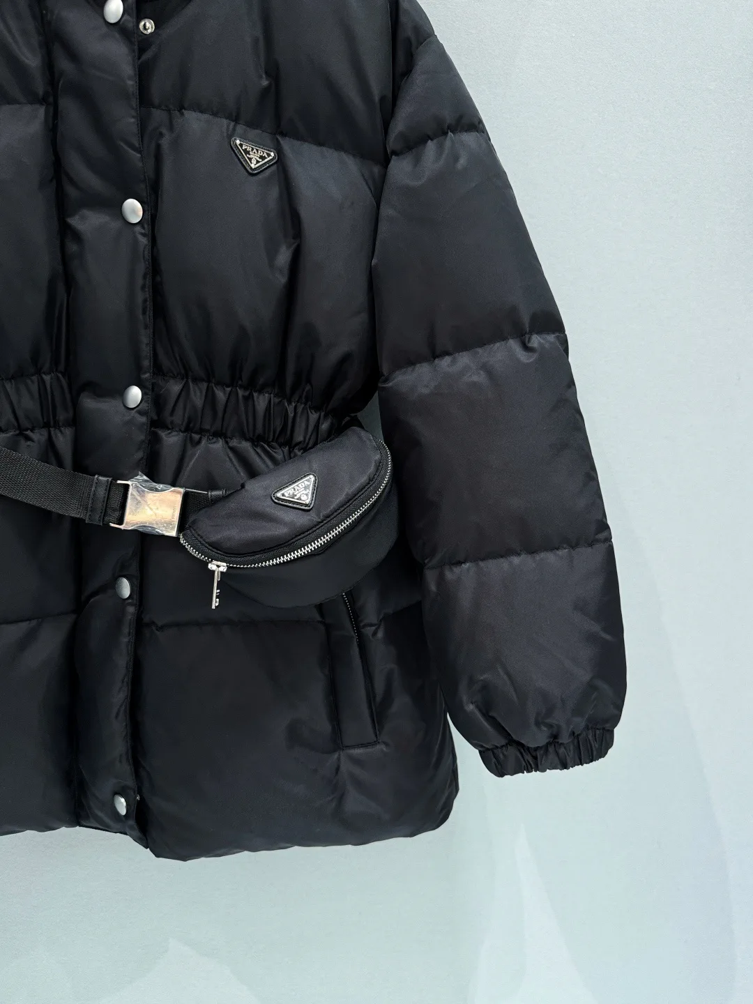 Куртки И Пуховики Женские Prada 19341863