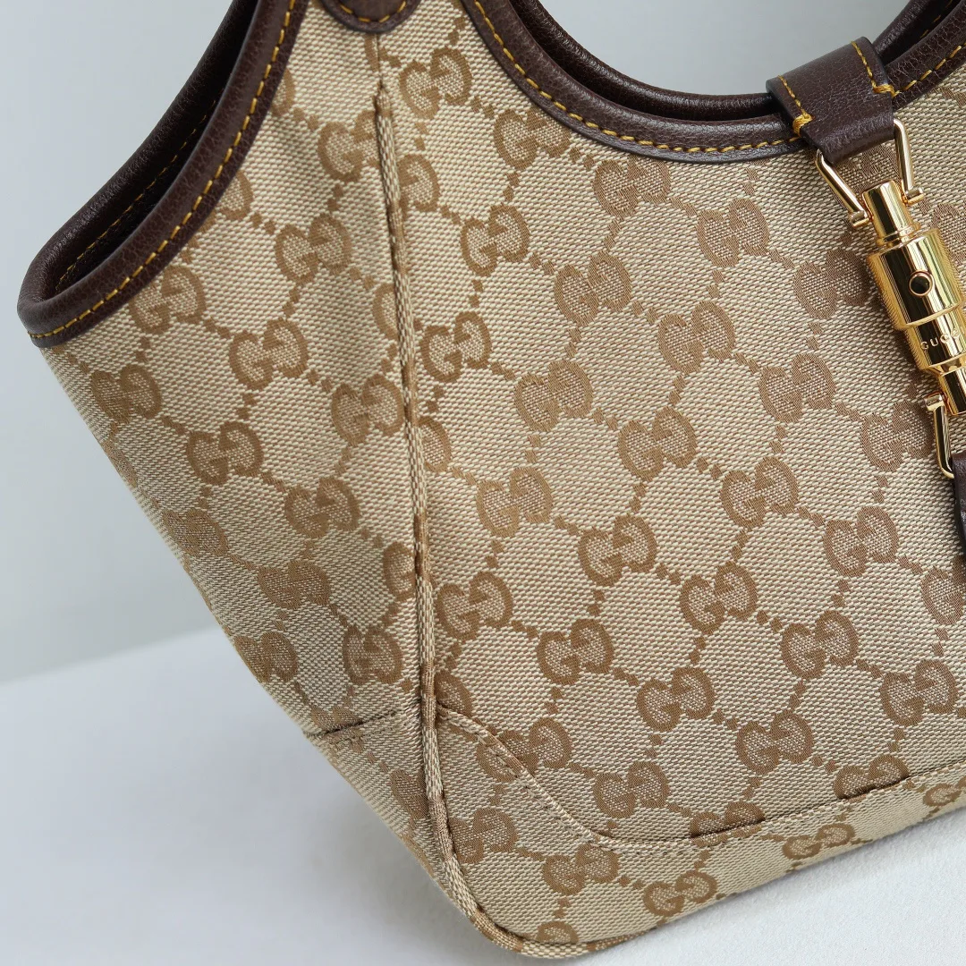 Классические Сумки Женские Gucci 11703973