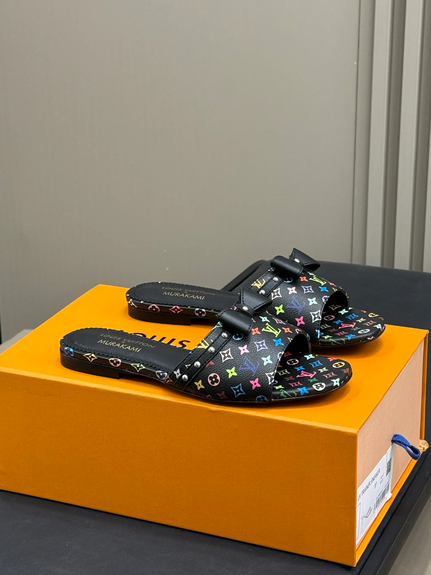 Шлепанцы Женские Louis Vuitton 11581907