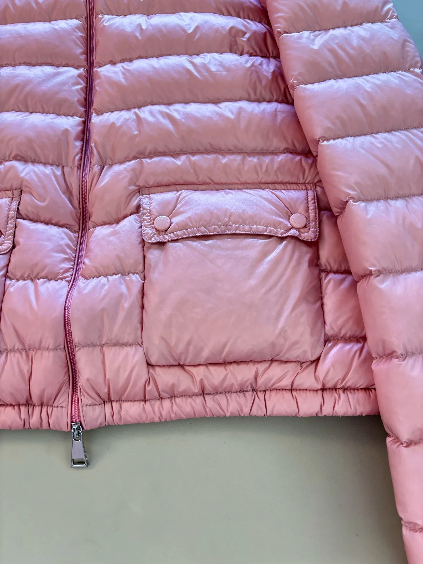 Куртки И Пуховики Женские Moncler 17973764
