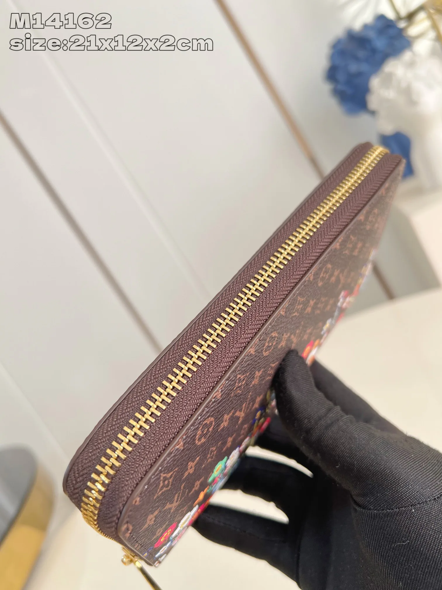 Кошельки Louis Vuitton 7906