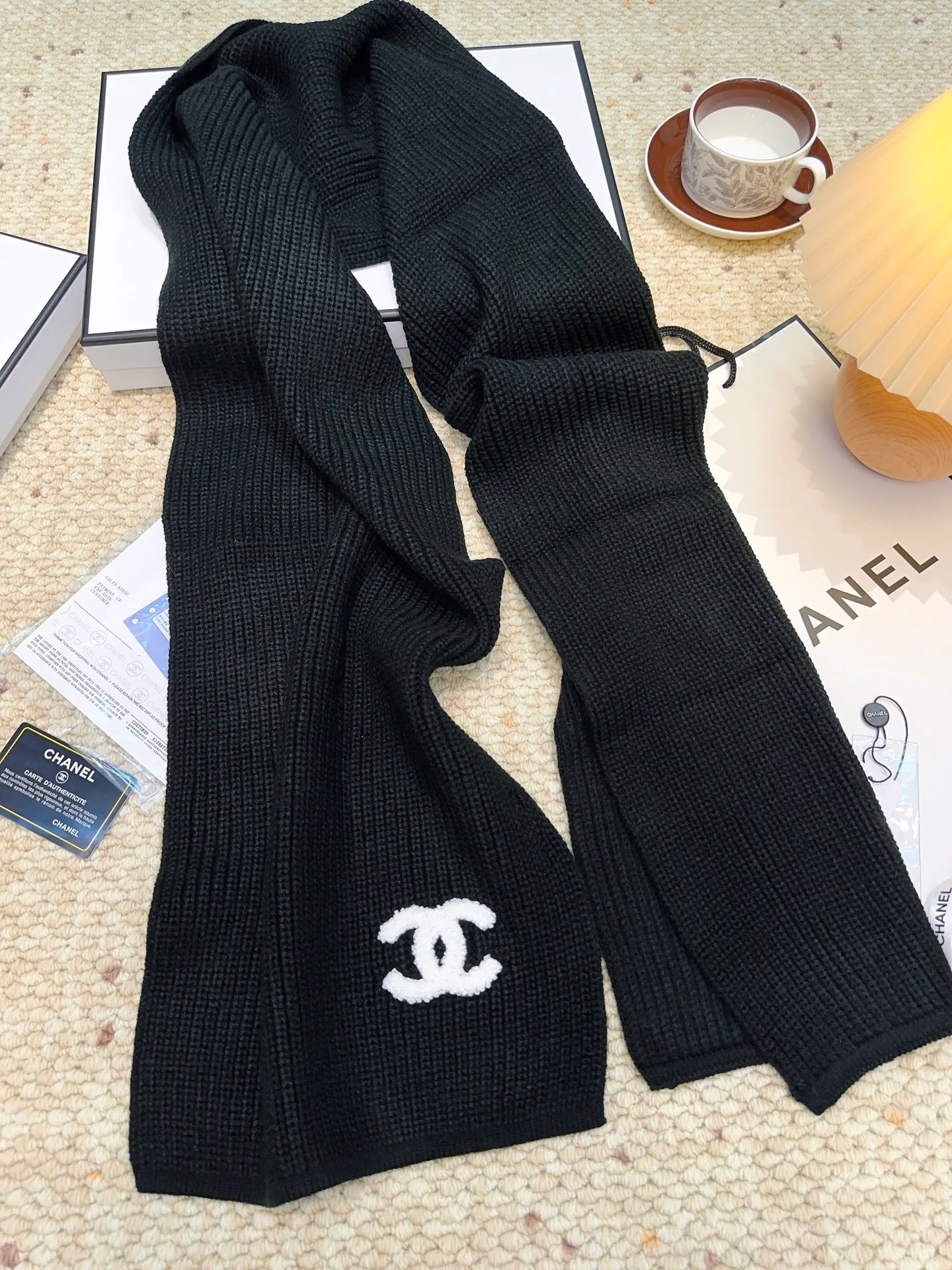 Шарфы Chanel 18105420