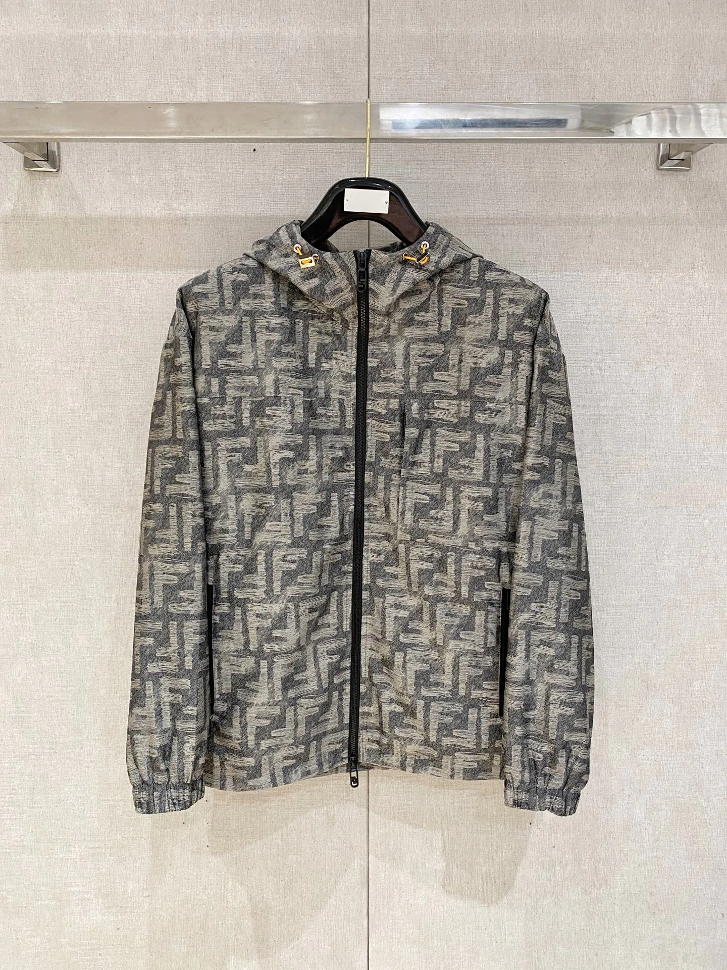 Куртки И Пуховики Мужские Fendi 988821