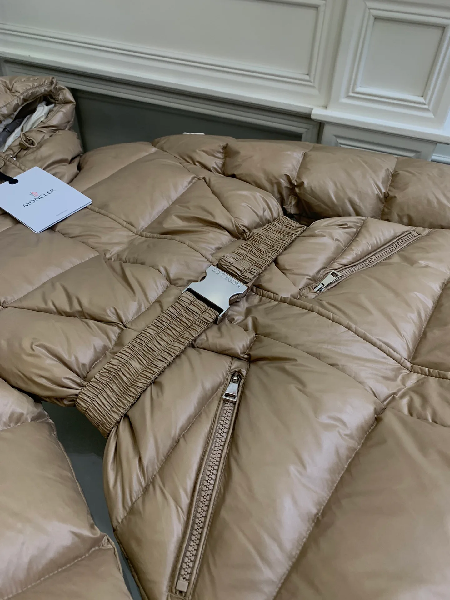 Куртки И Пуховики Женские Moncler 18240673
