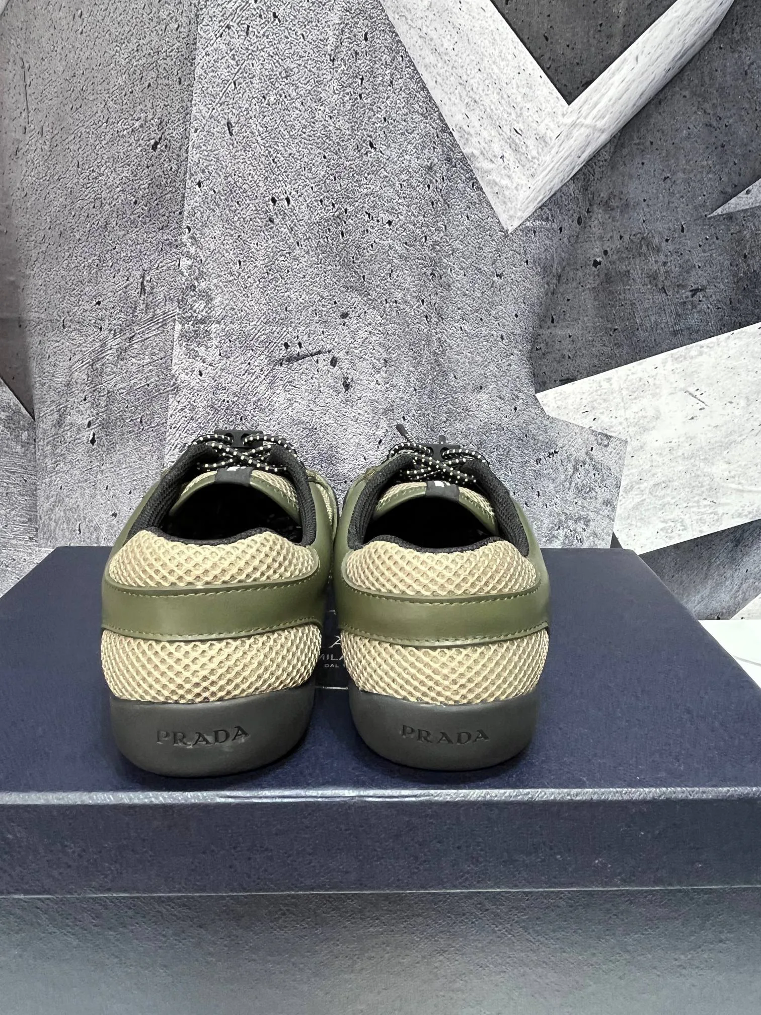 Кроссовки Мужские Prada 17955457