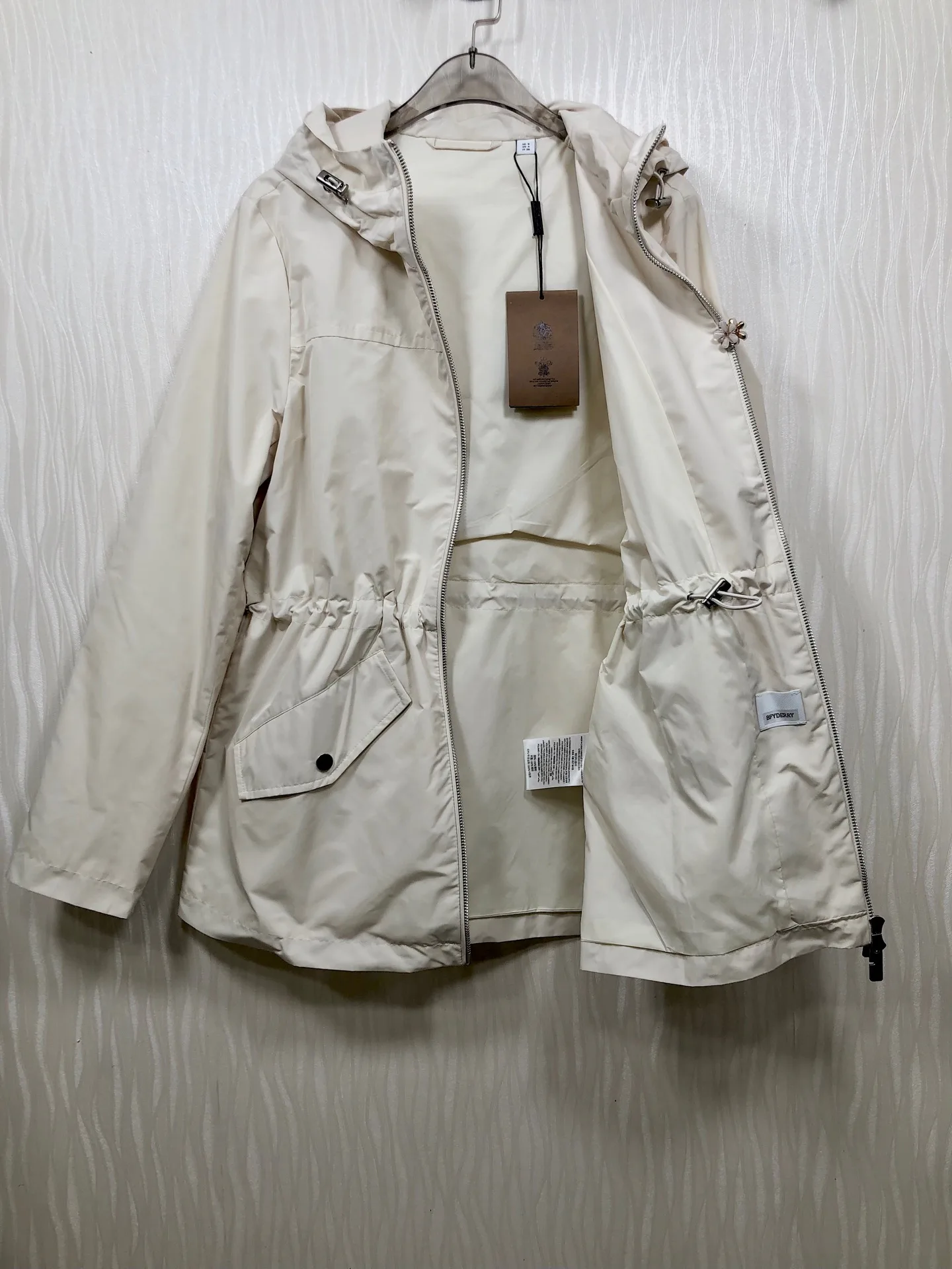 Куртки И Пуховики Женские Burberry 14226