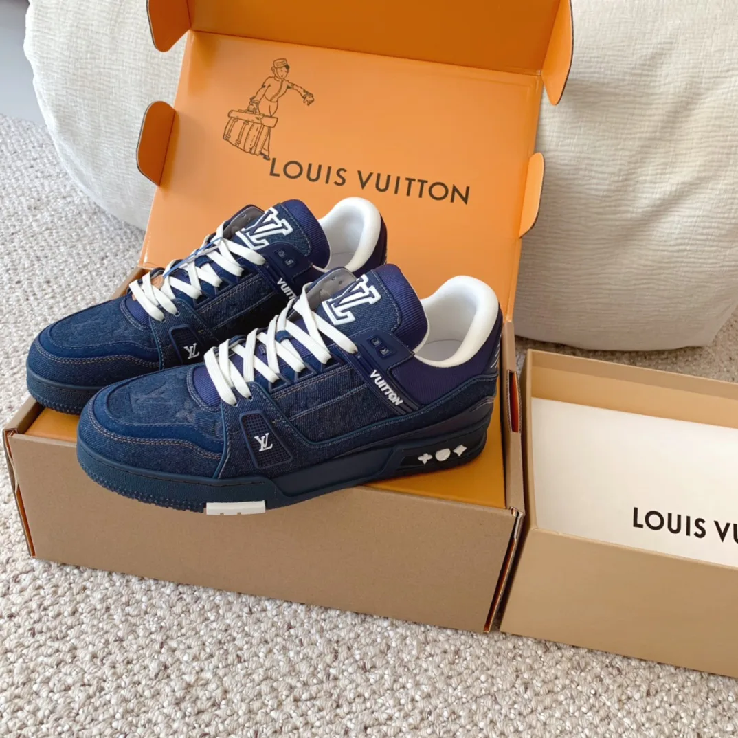 Кроссовки Женские Louis Vuitton 18625681