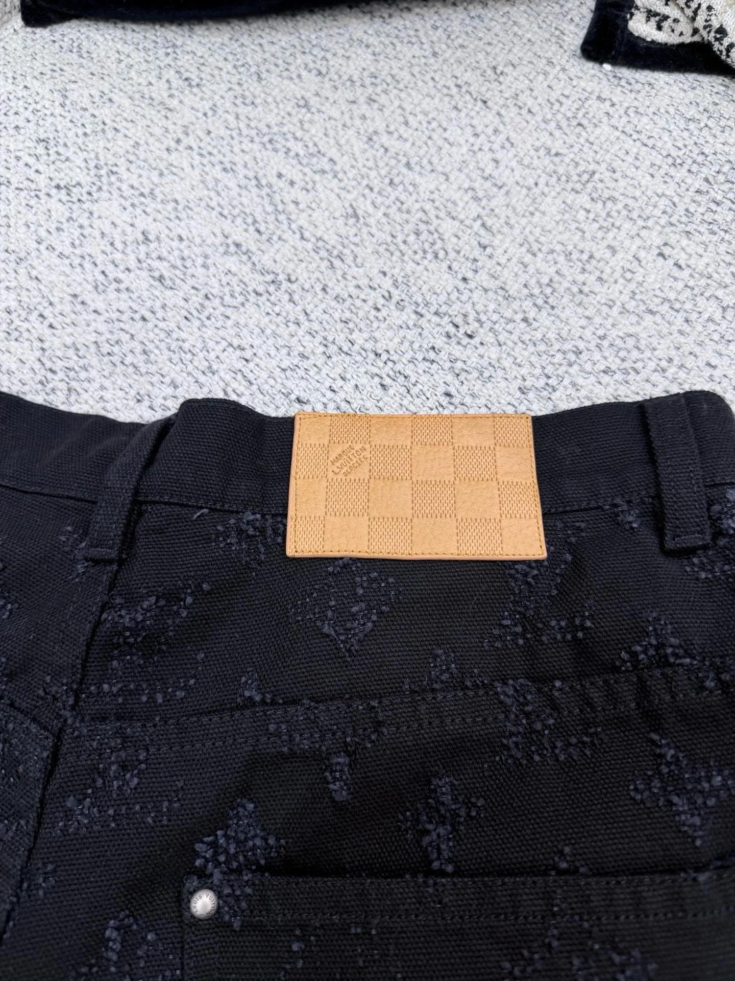 Джинсы Мужские Louis Vuitton 18243979