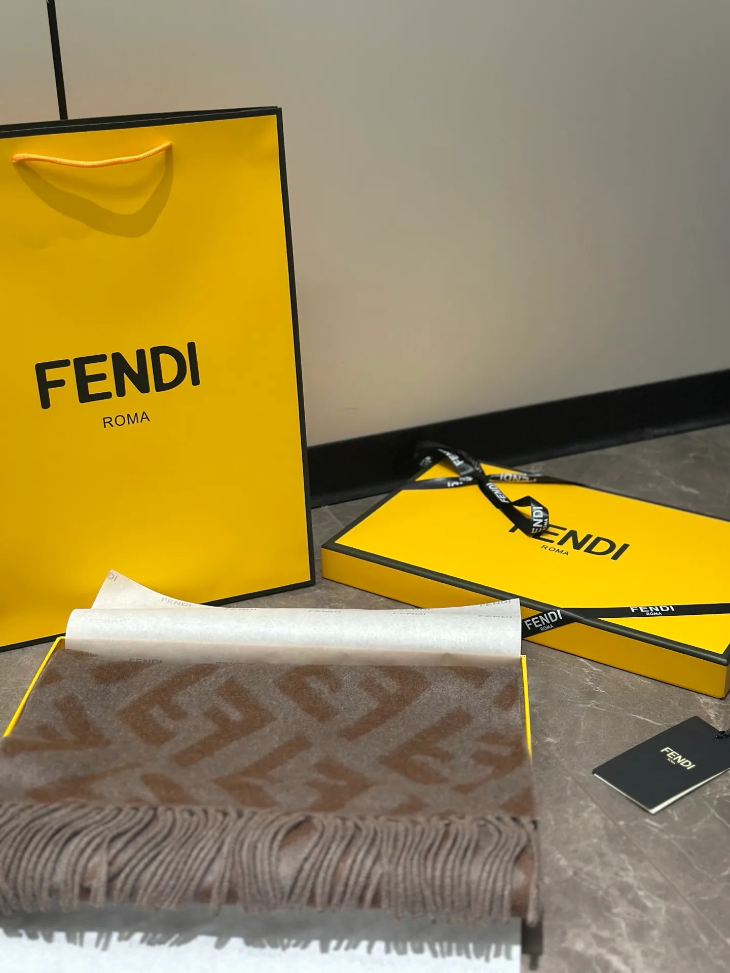 Шарфы Fendi 436098