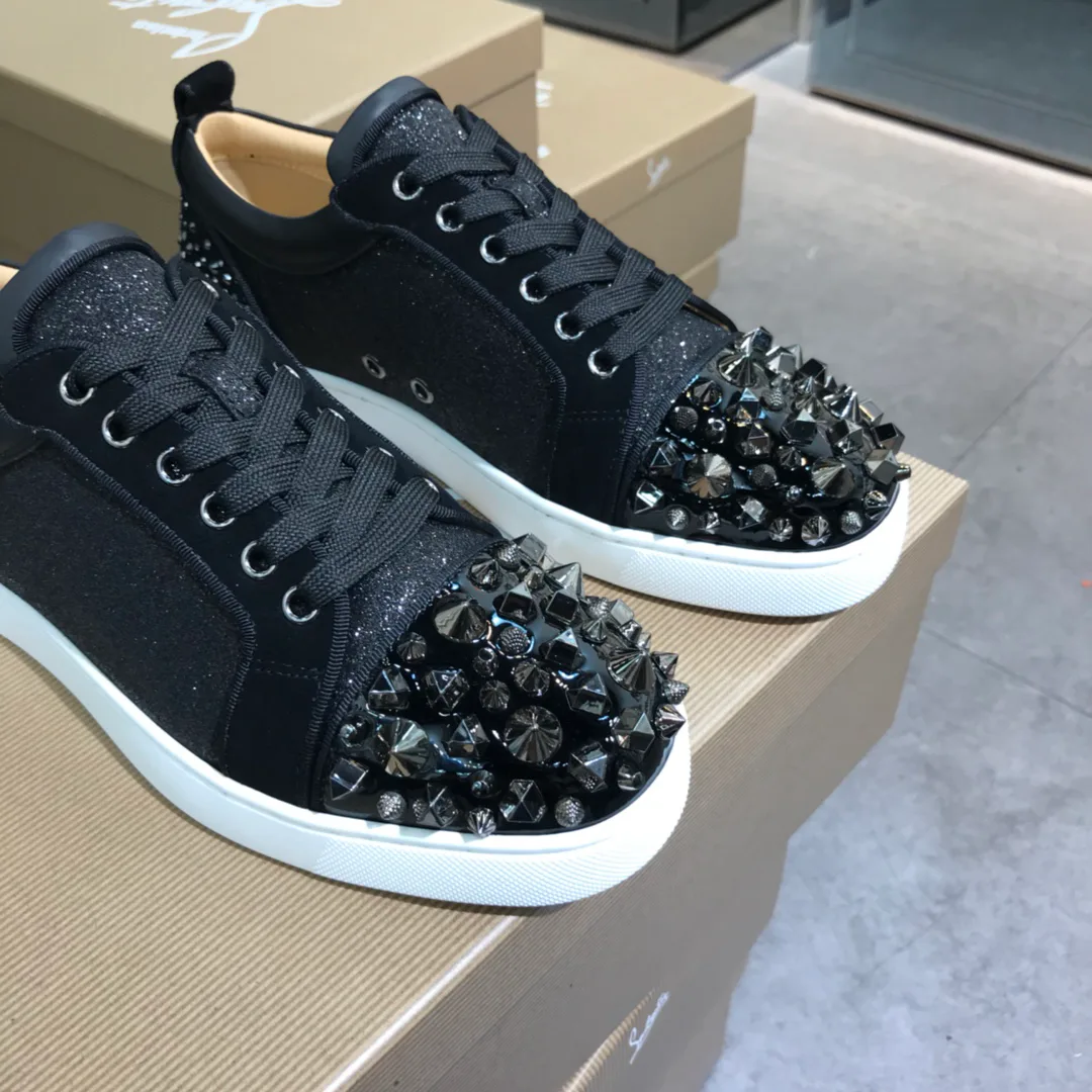 Кроссовки Женские Christian Louboutin 19081277