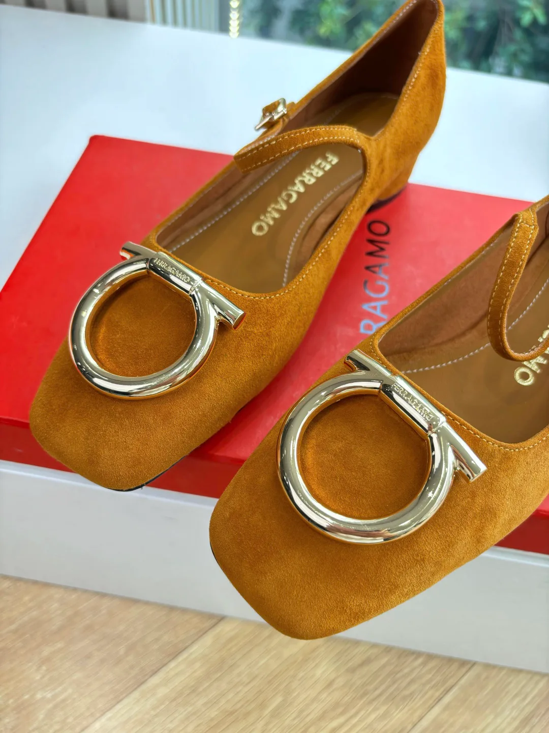 Туфли Женские Salvatore Ferragamo 126544