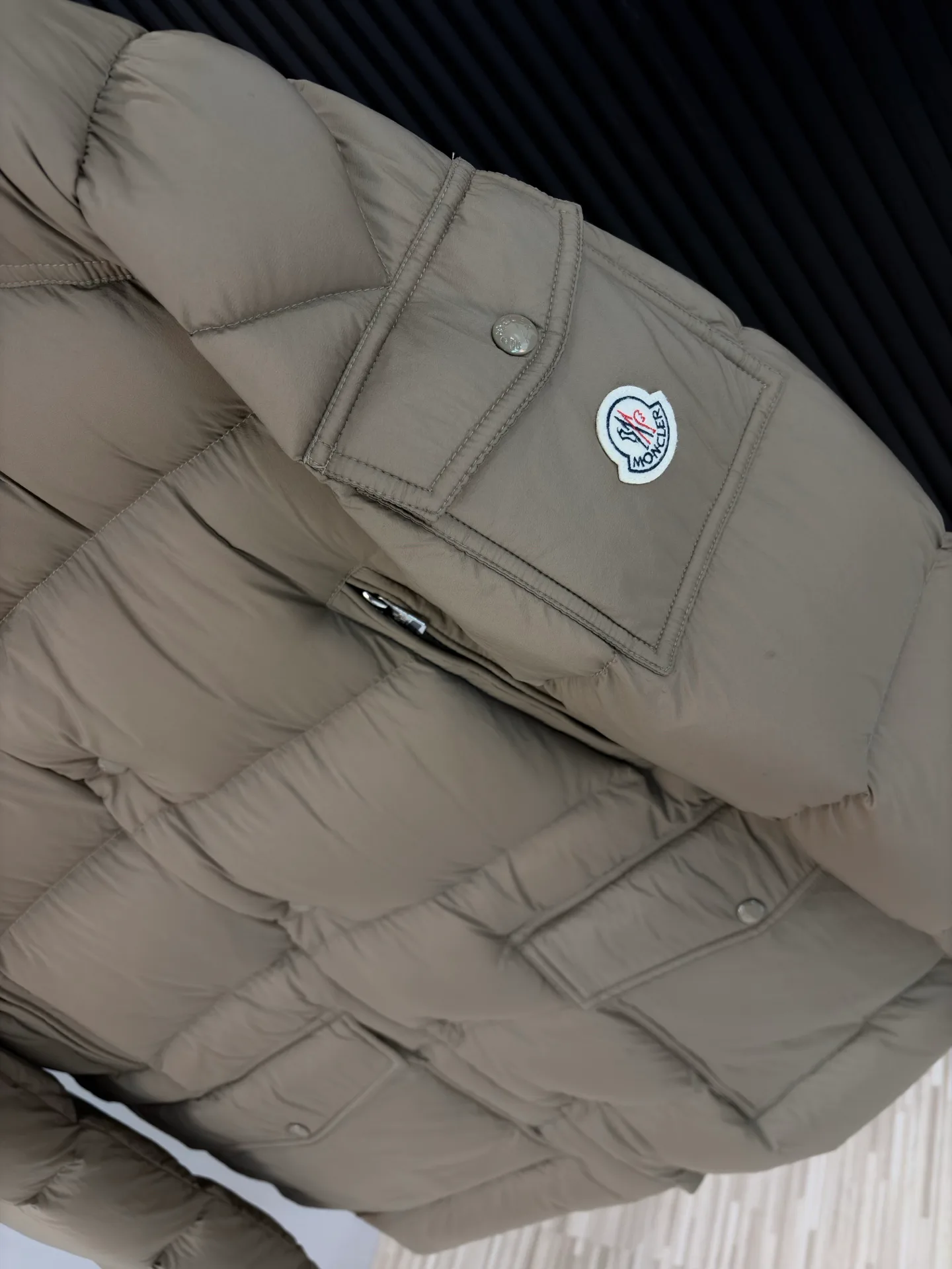 Куртки И Пуховики Женские Moncler 18323845
