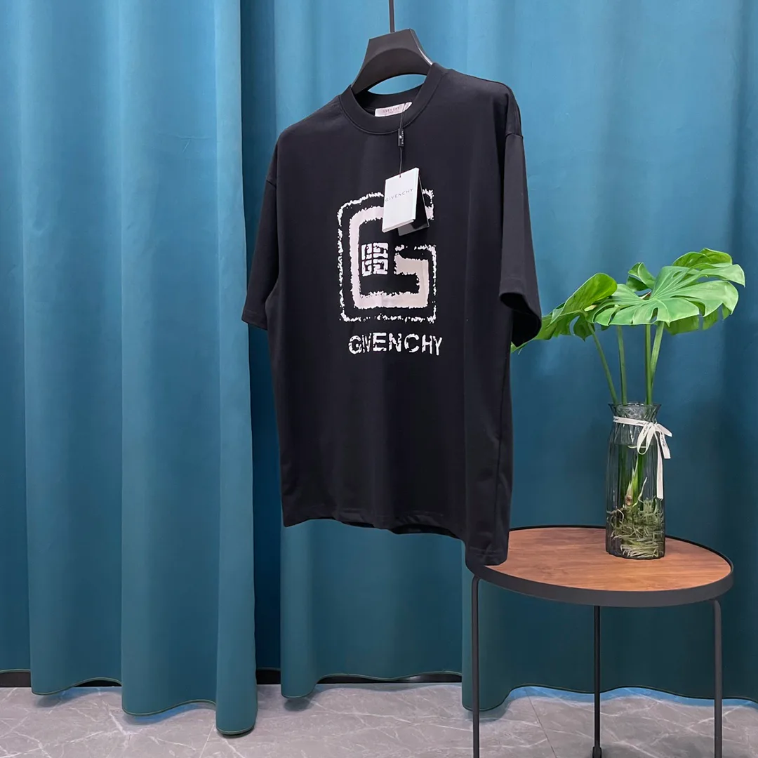 Футболки Женские Givenchy 3534