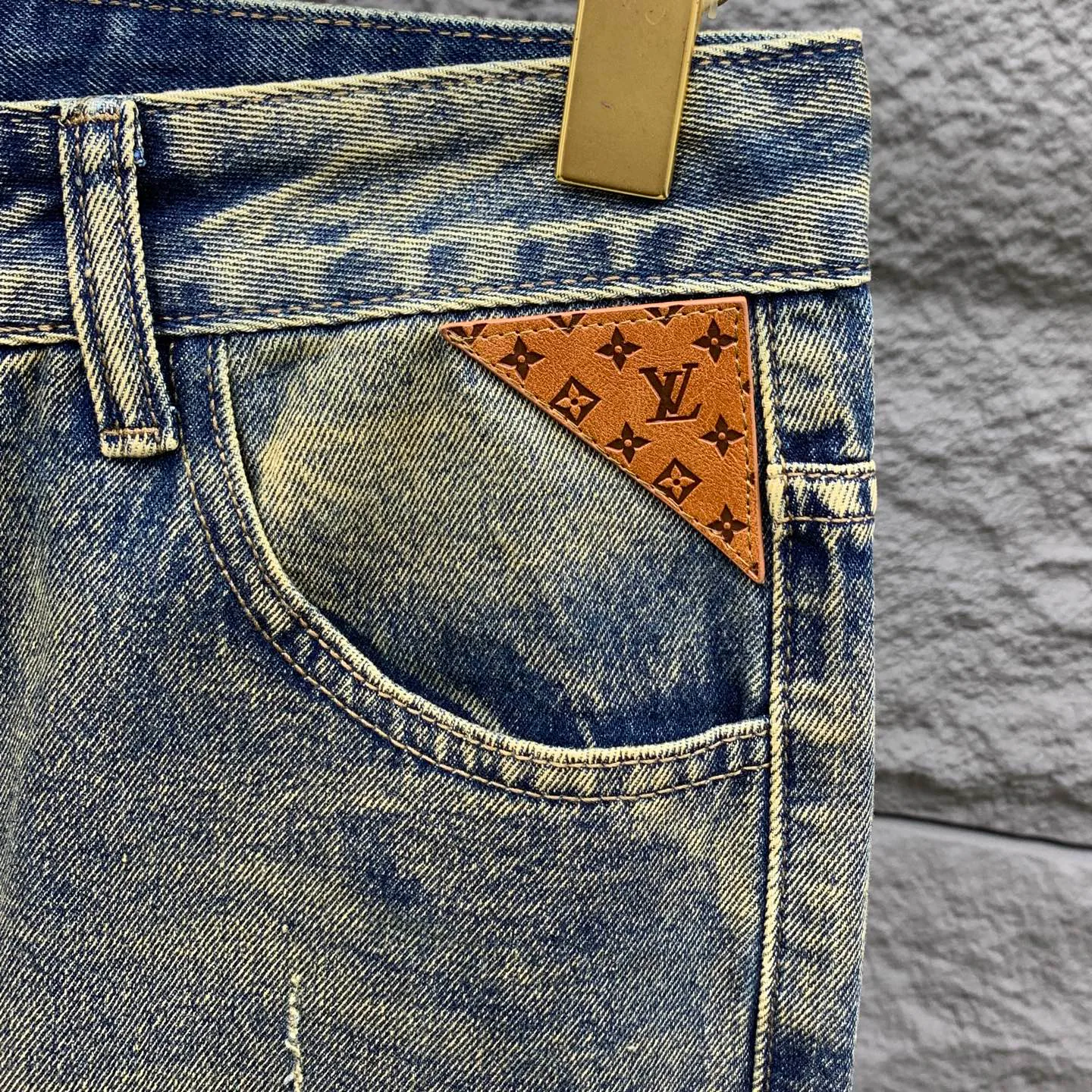 Джинсы Мужские Louis Vuitton 18296277