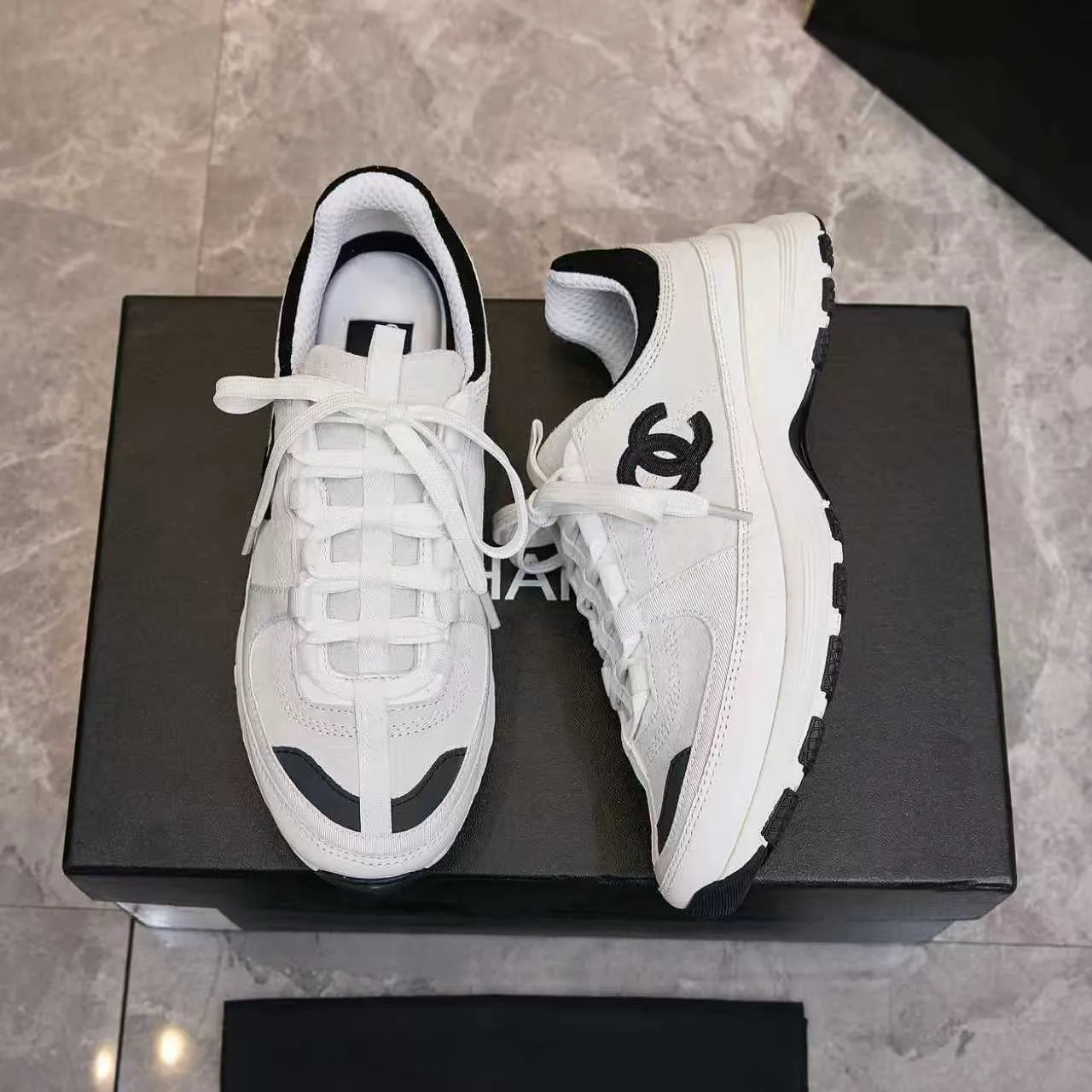 Кроссовки Женские Chanel 10515982