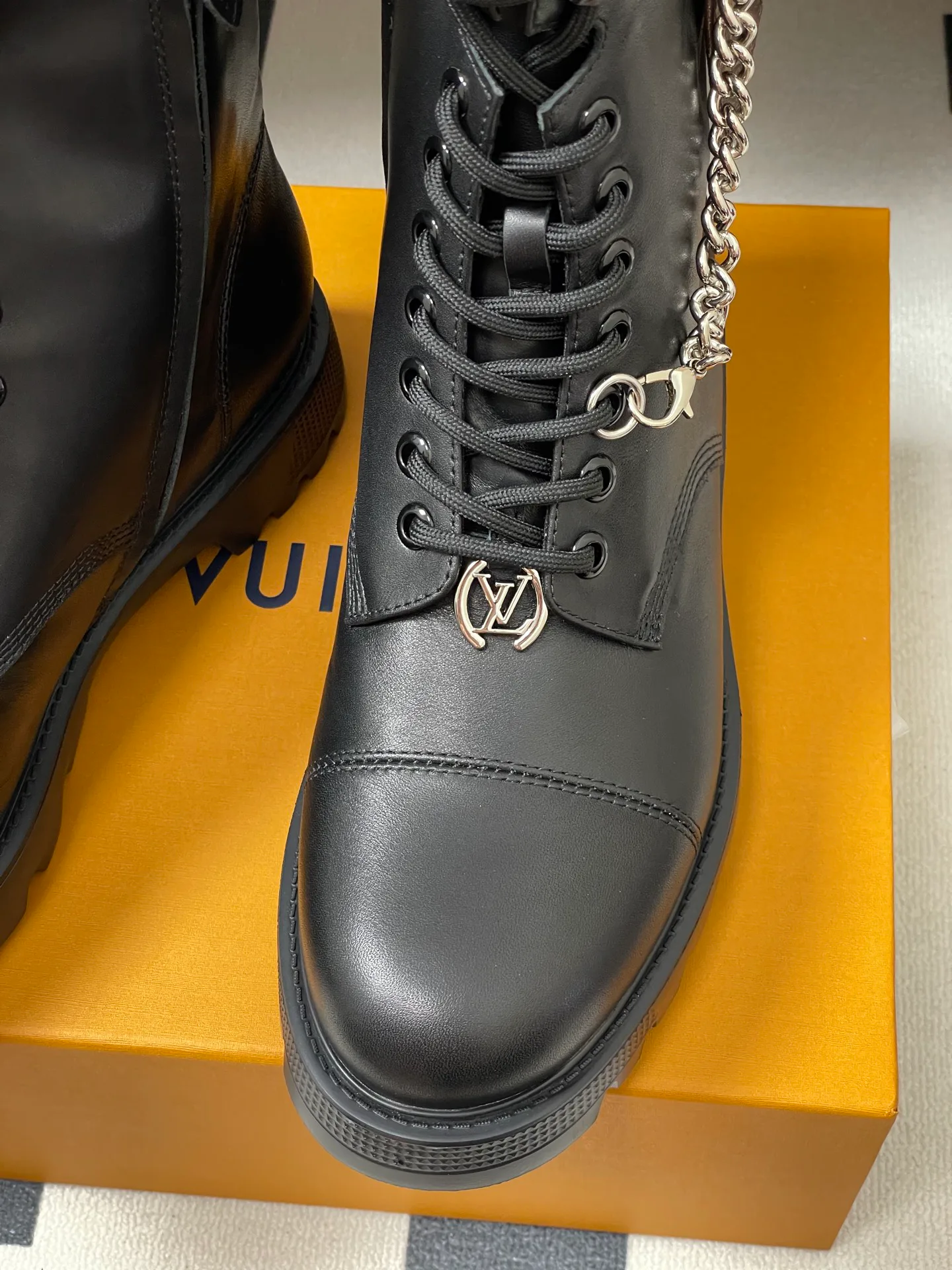 Ботинки Женские Louis Vuitton 139006