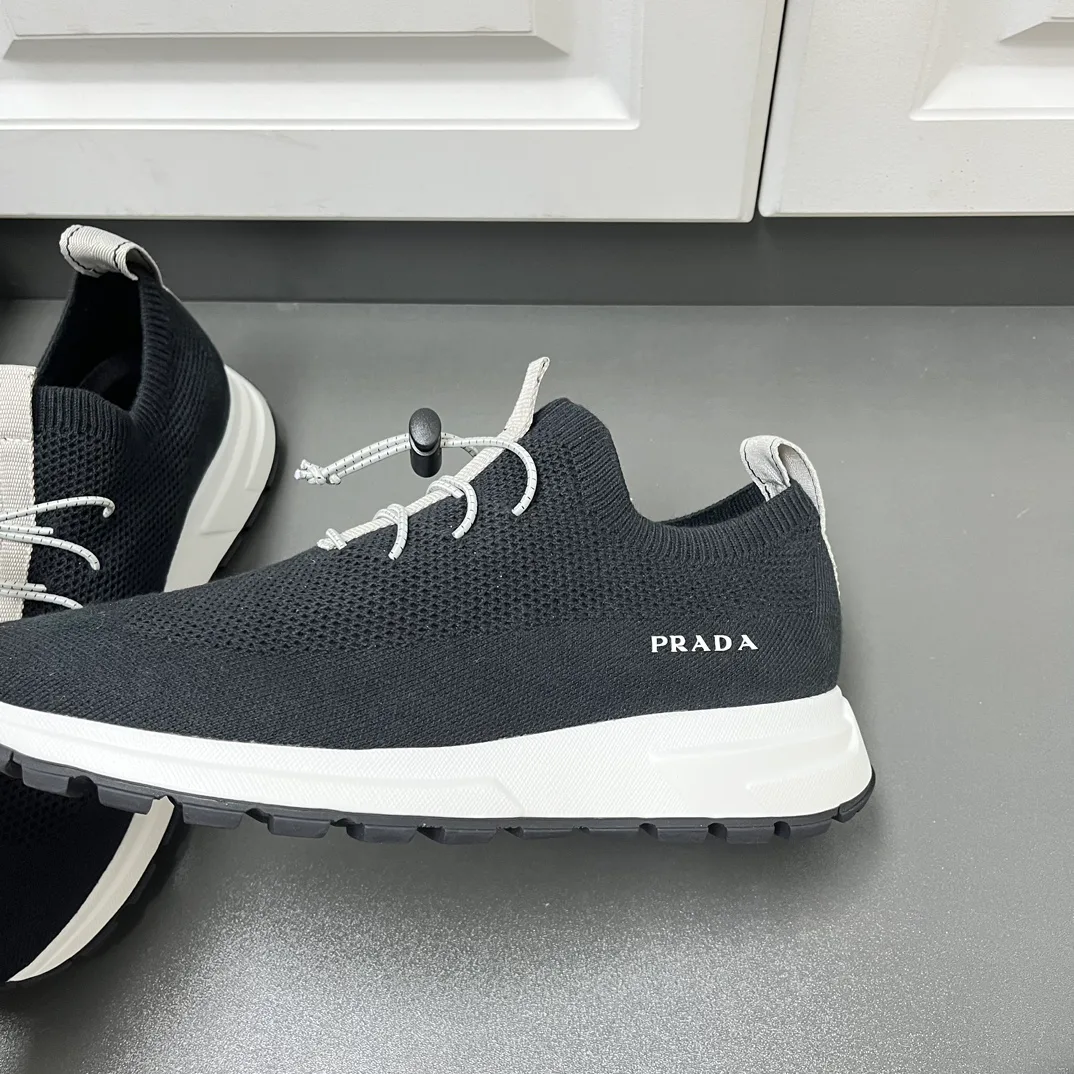 Кроссовки Мужские Prada 9998387