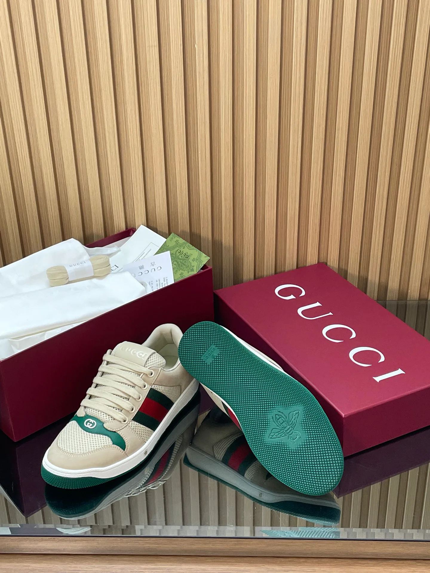 Кроссовки Женские Gucci 18700138