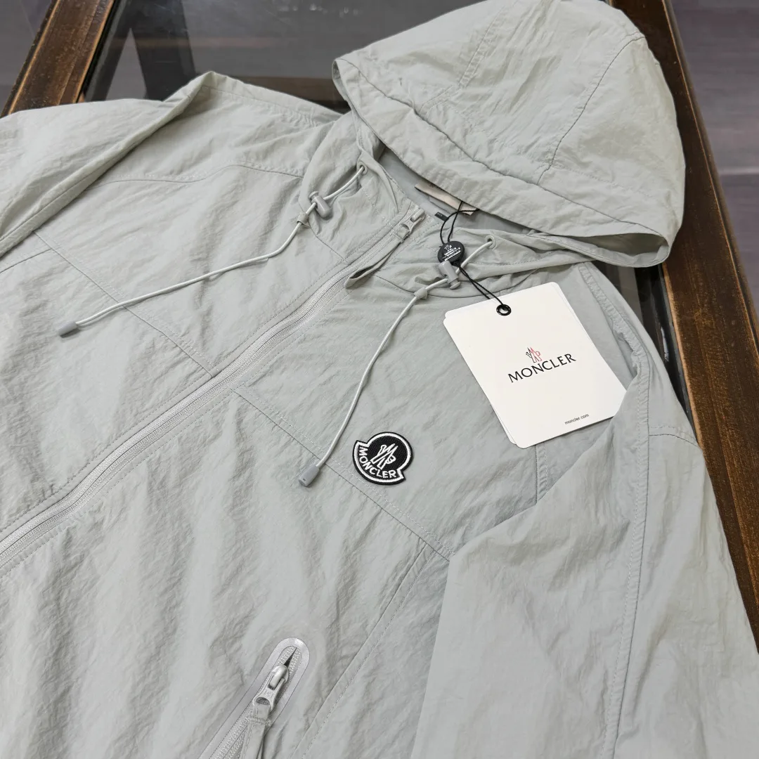 Куртки И Пуховики Мужские Moncler 17286060