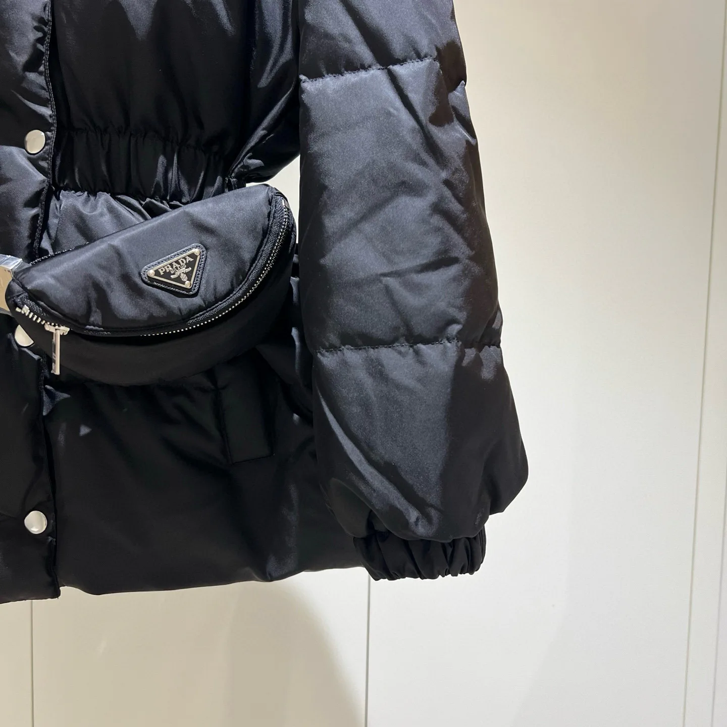Куртки И Пуховики Женские Prada 18993994