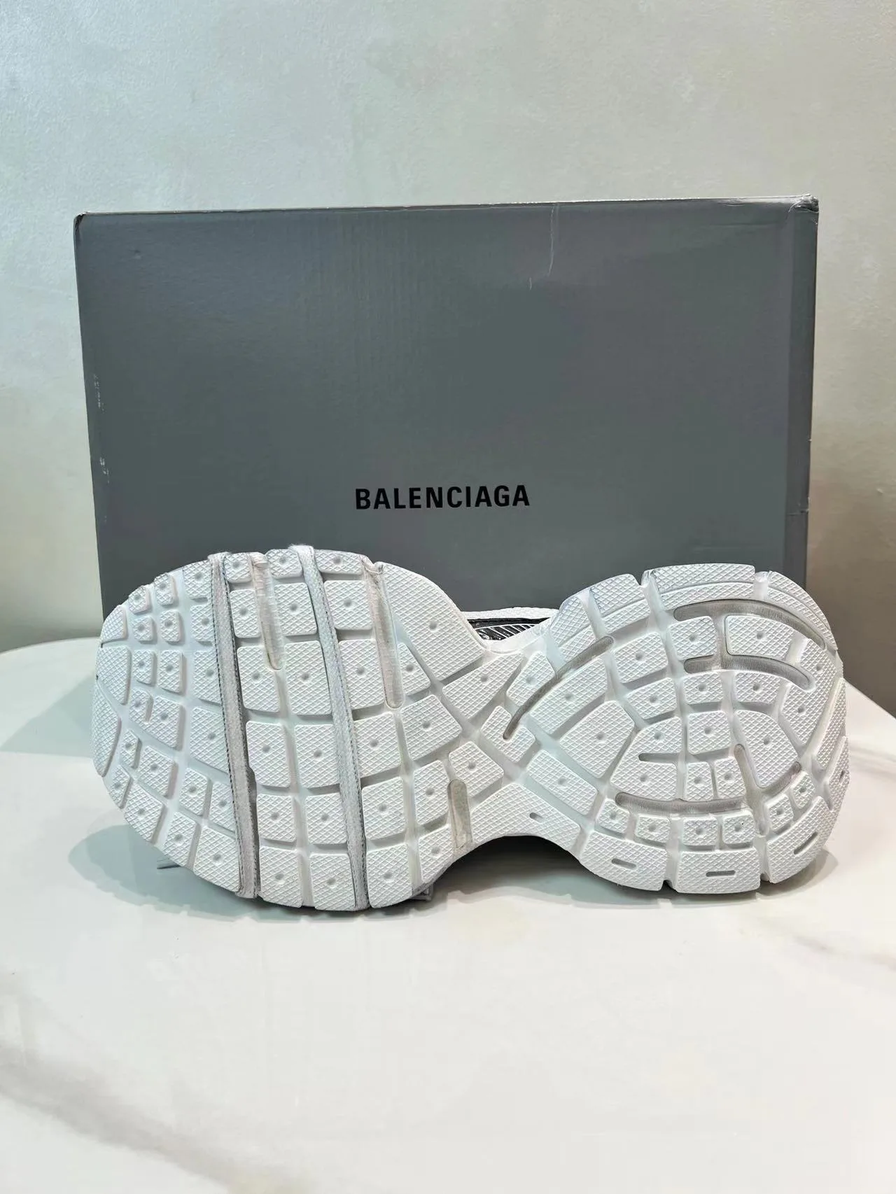 Кроссовки Женские Balenciaga 11567695