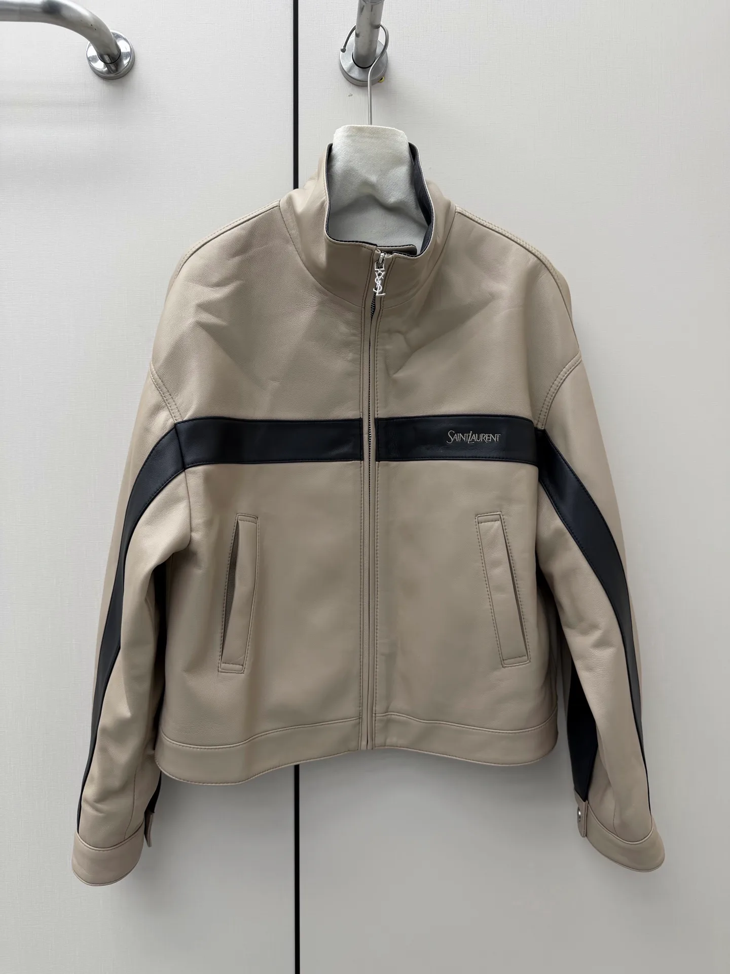 Кожаные Куртки И Дублёнки Женские Saint Laurent 18016050