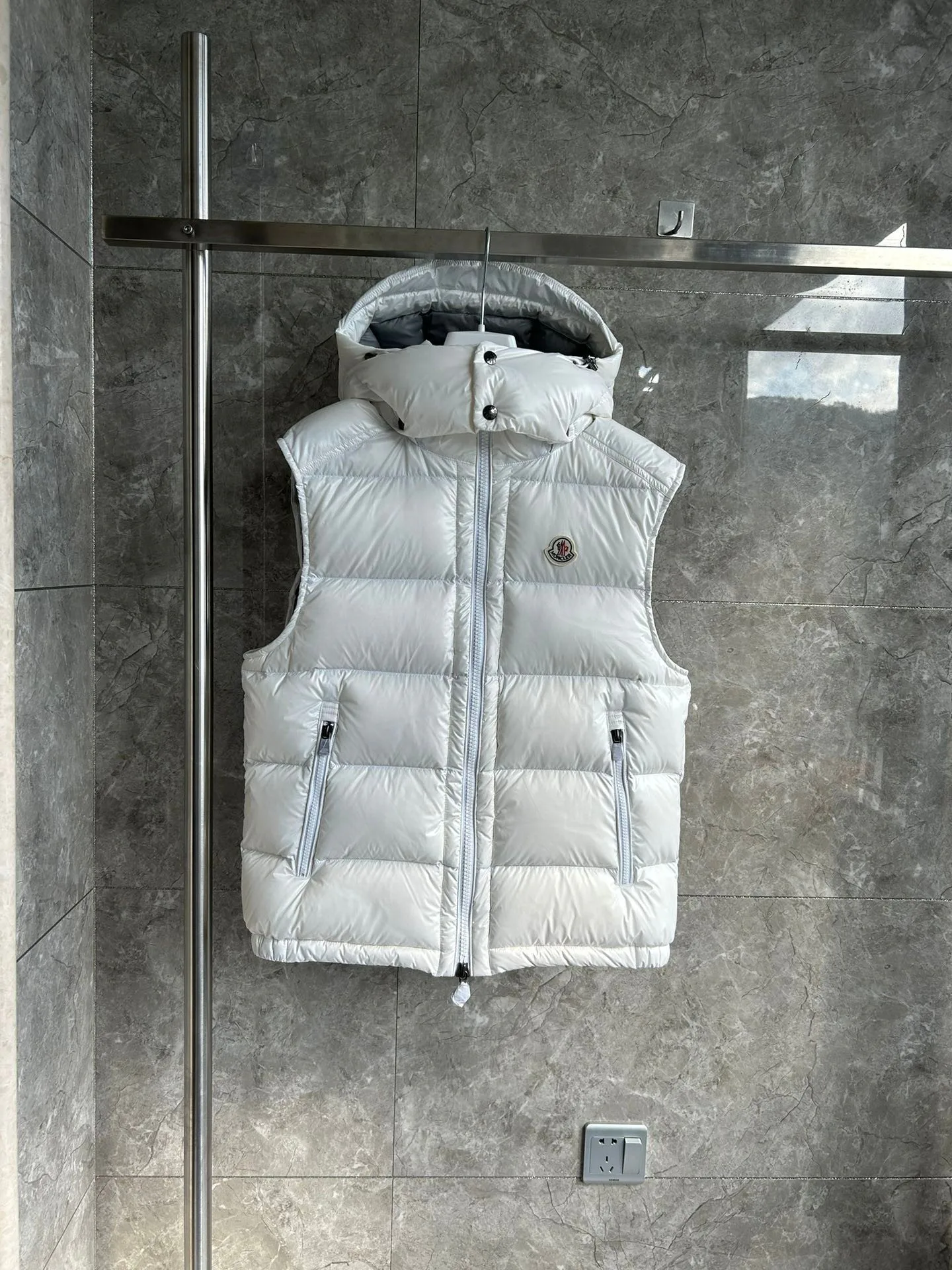 Жилеты Женские Moncler 17942205