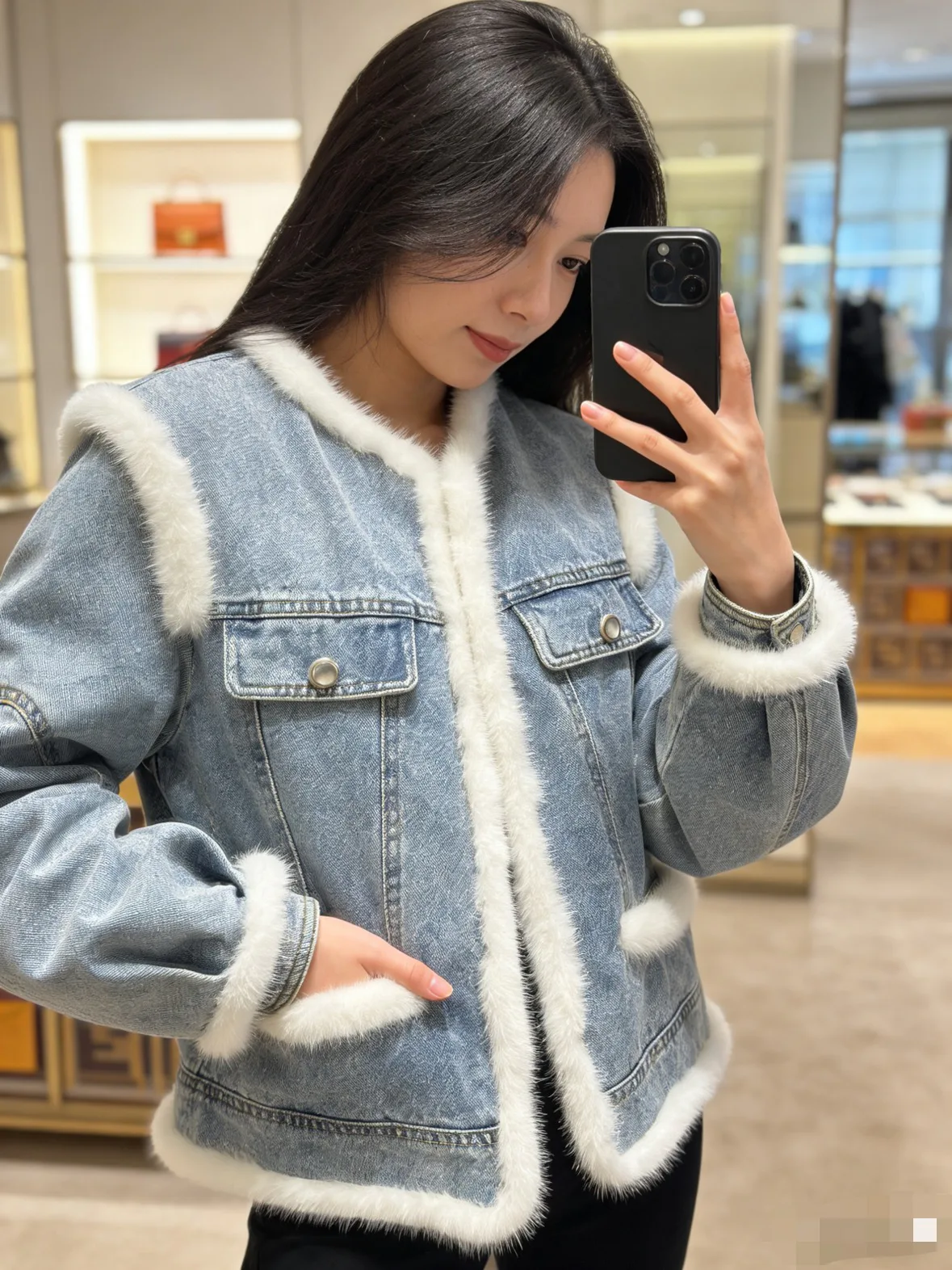Шубы Женские Fendi 5051180