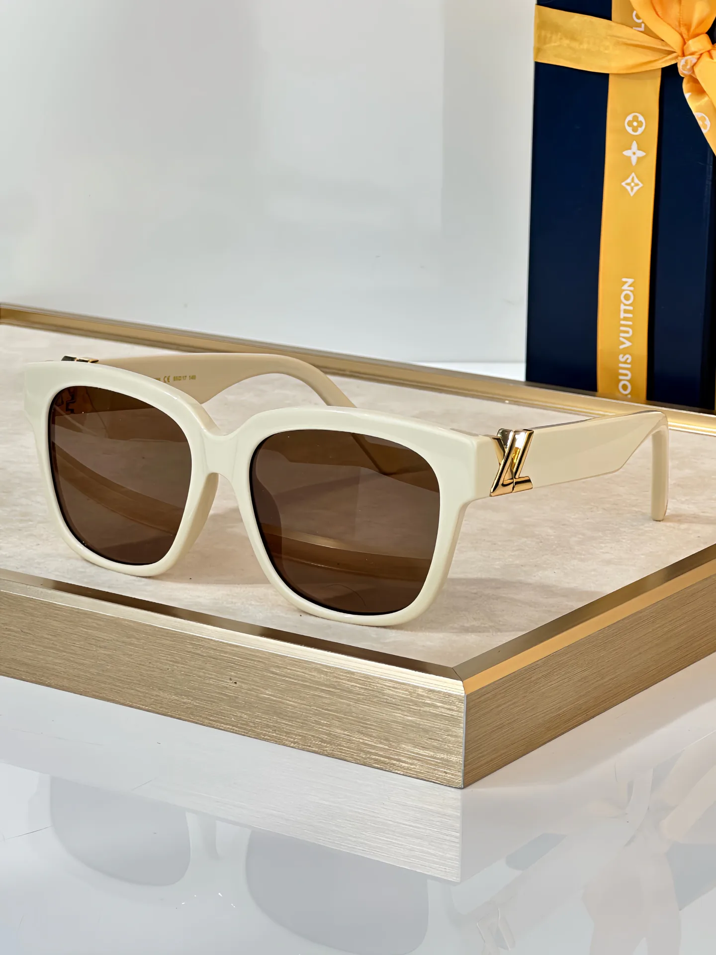 Очки Louis Vuitton 378776