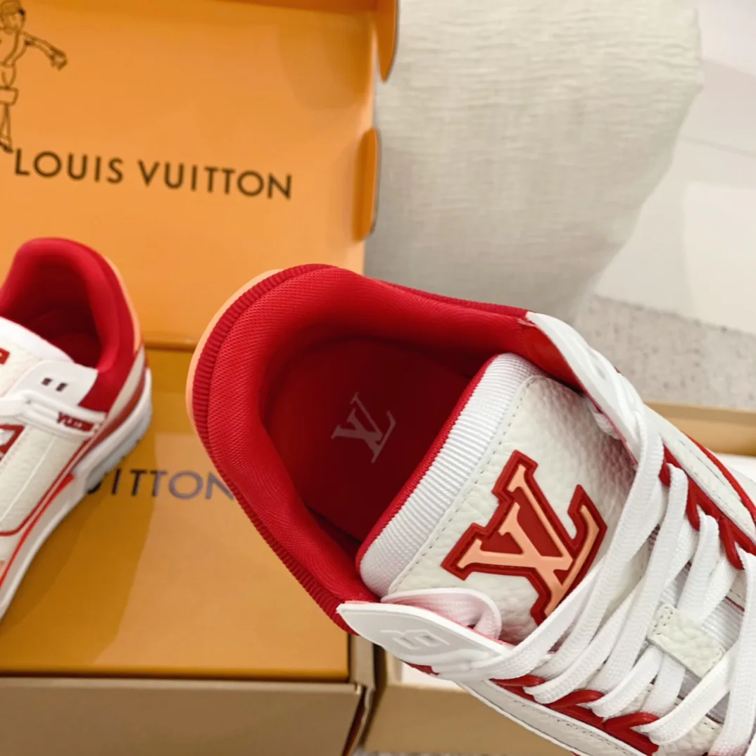 Кроссовки Женские Louis Vuitton 10290641