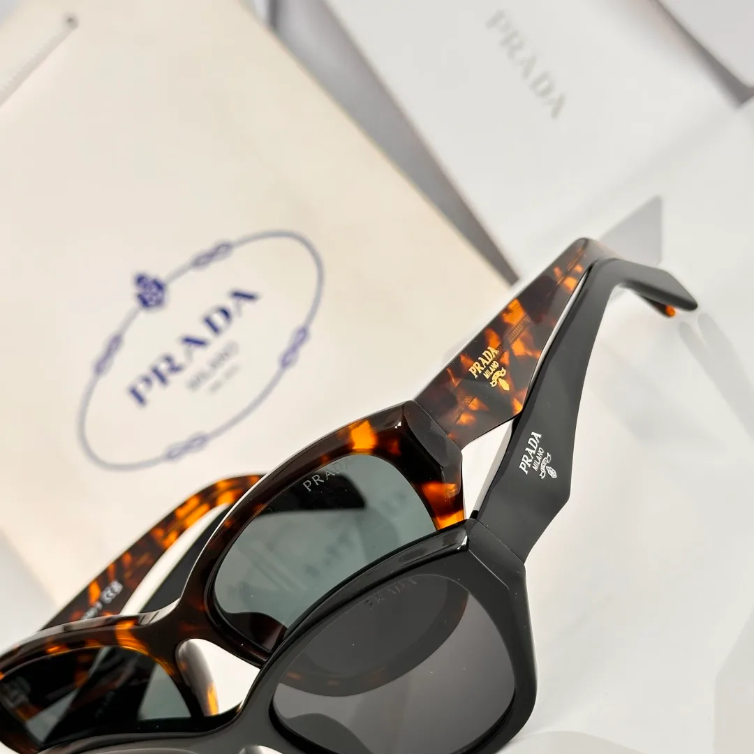 Очки Prada 13542685