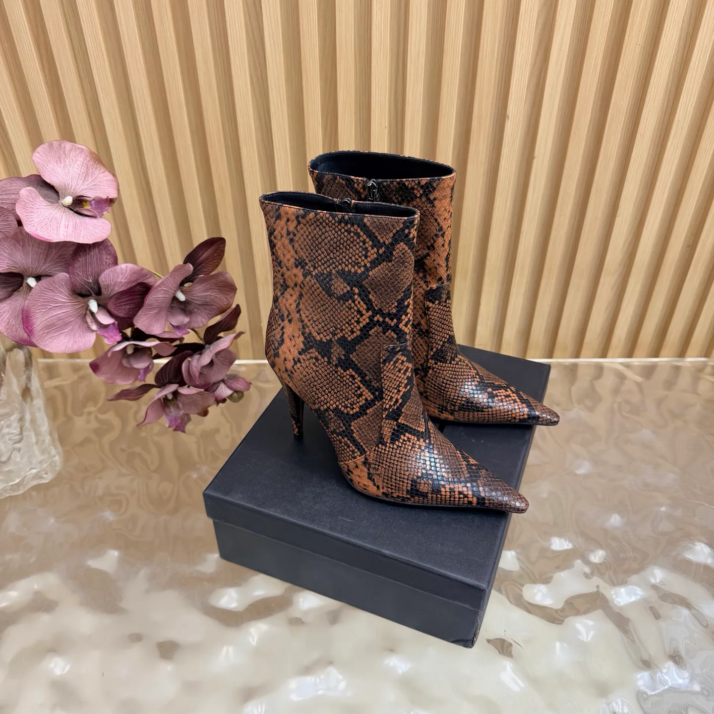 Ботильоны Женские Saint Laurent 18676716
