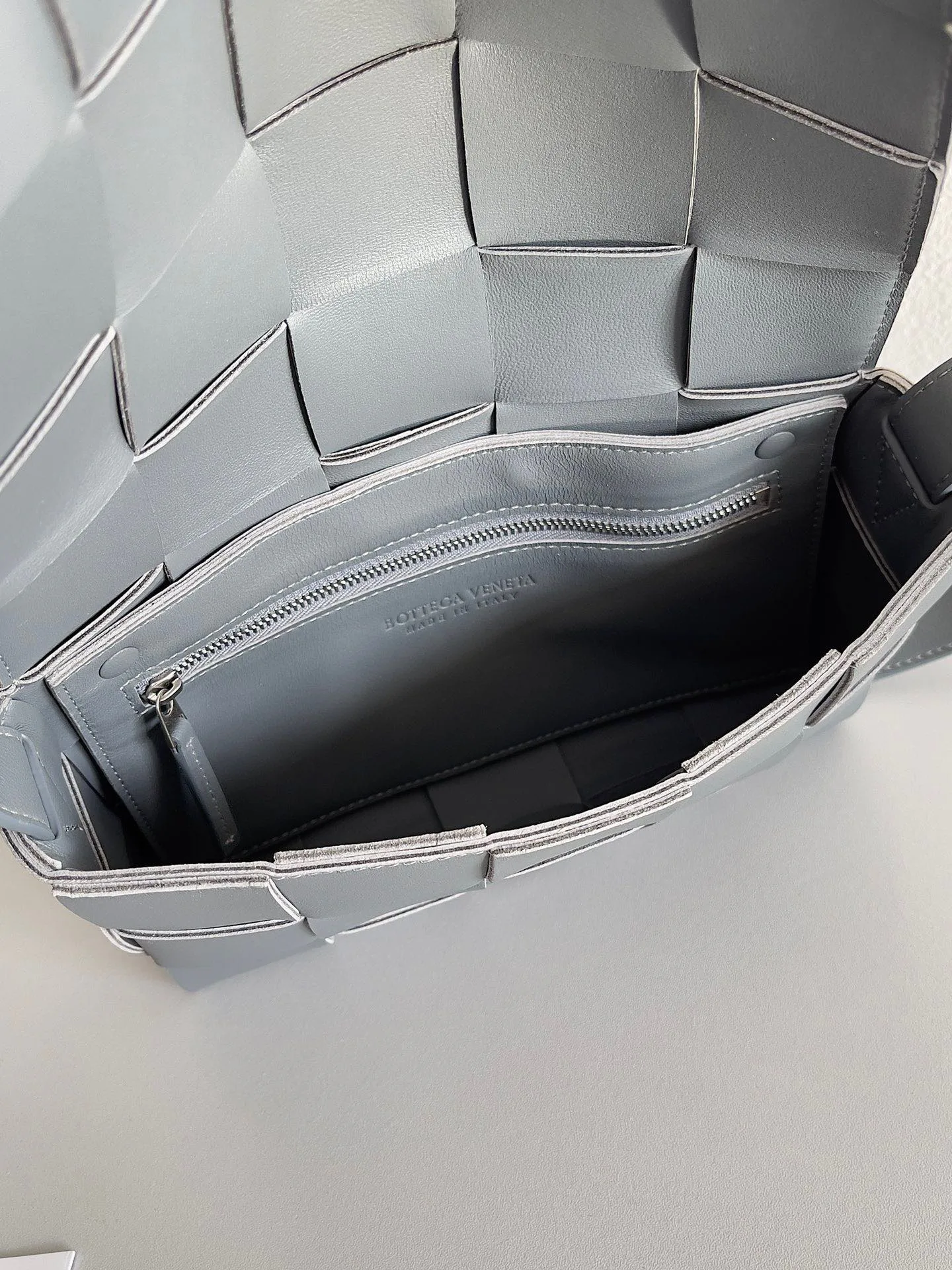 Классические Сумки Женские Bottega Veneta 17973087