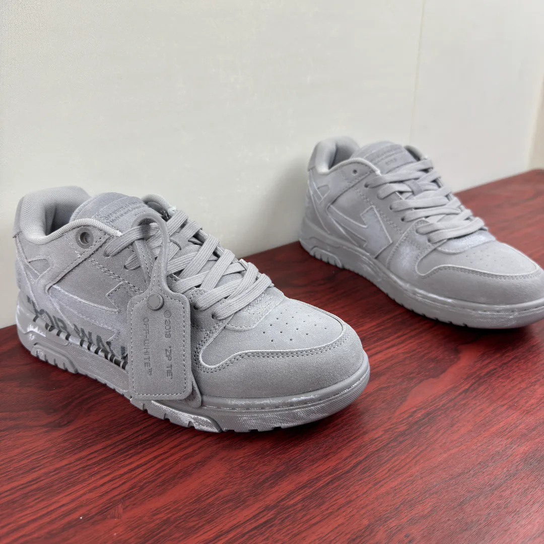 Кроссовки Женские Off-White 18100638