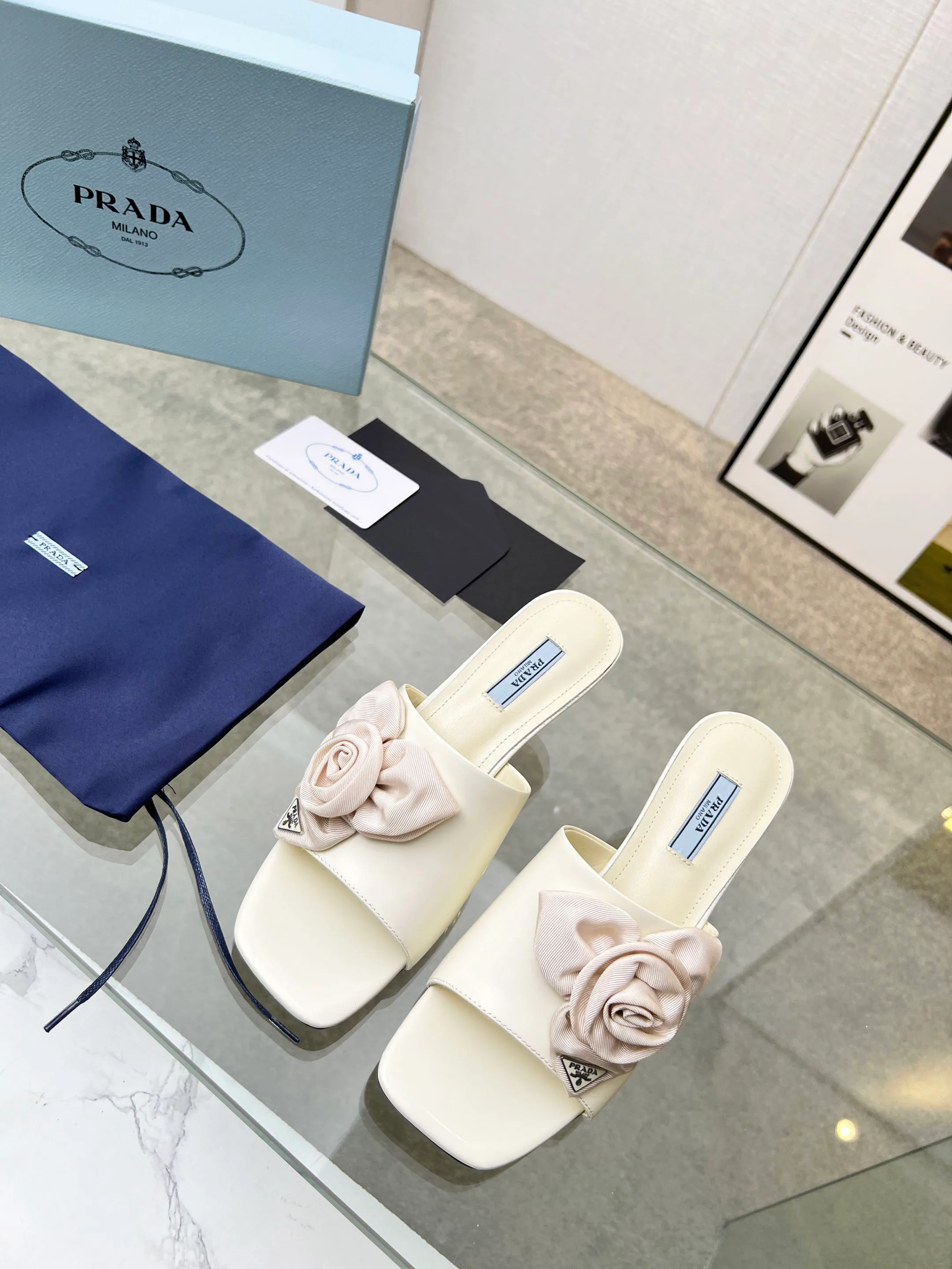 Сандалии Женские Prada 11386430