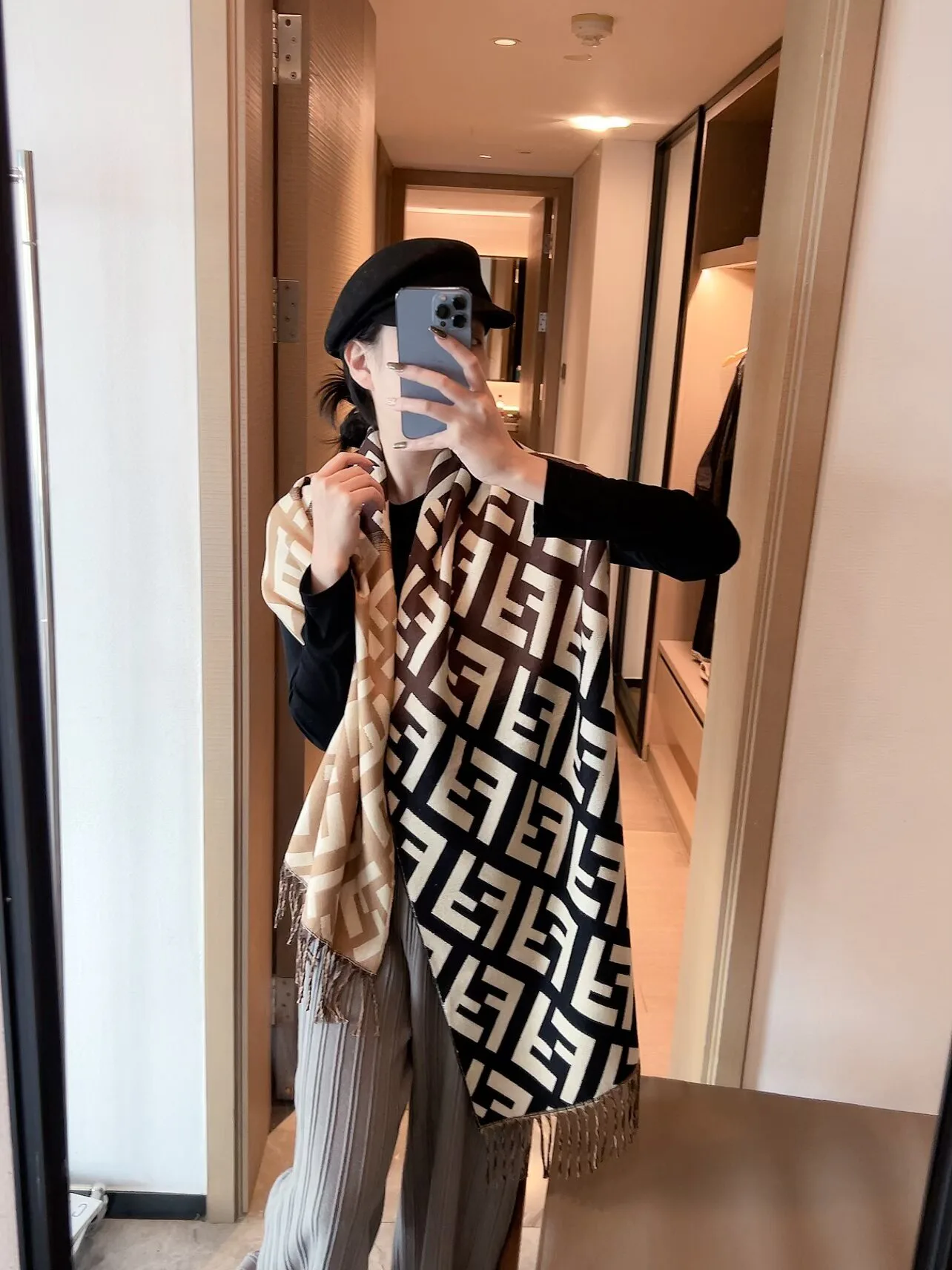 Шарфы Fendi 18002953