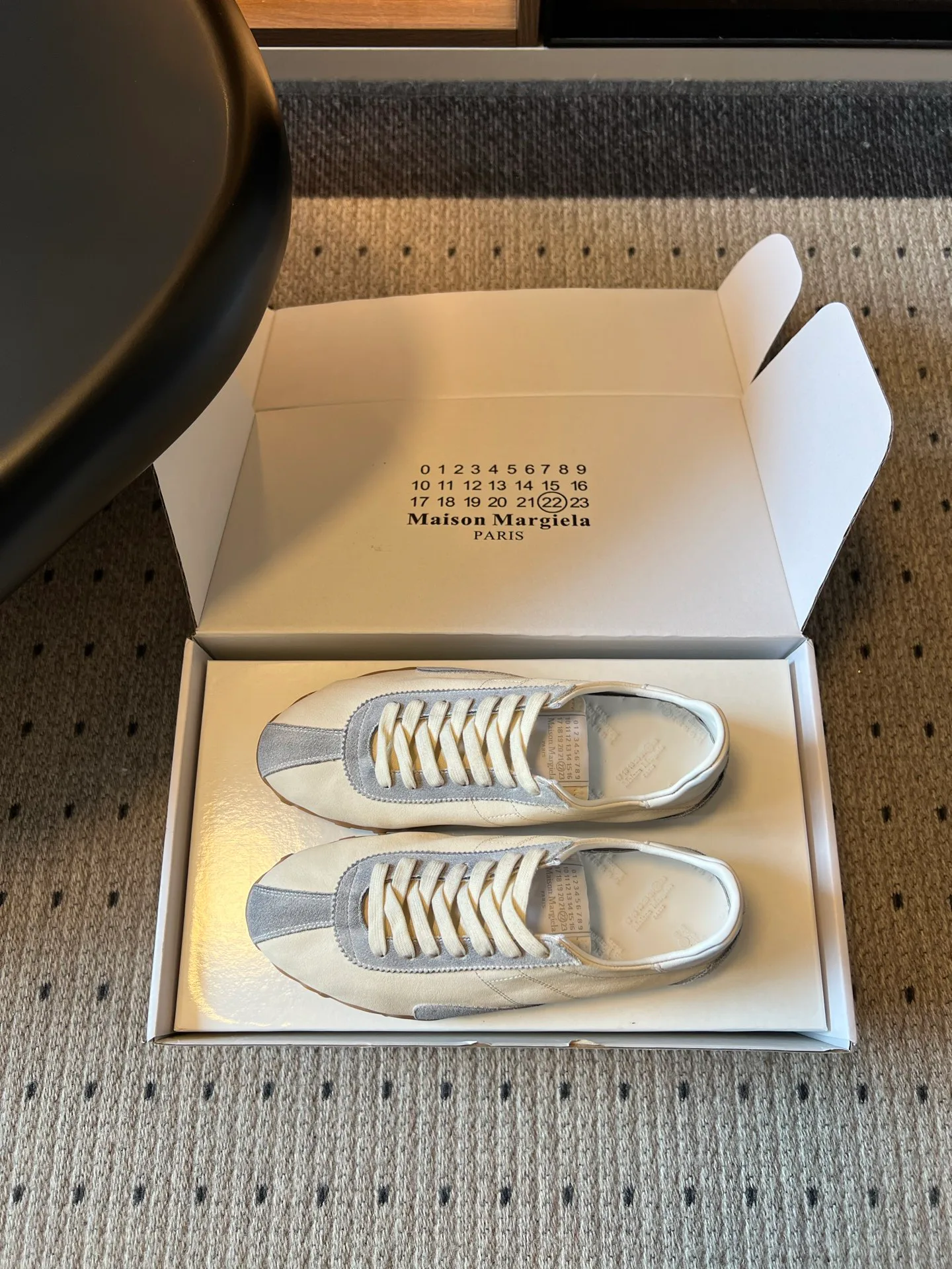 Кроссовки Женские Maison Margiela 17523634