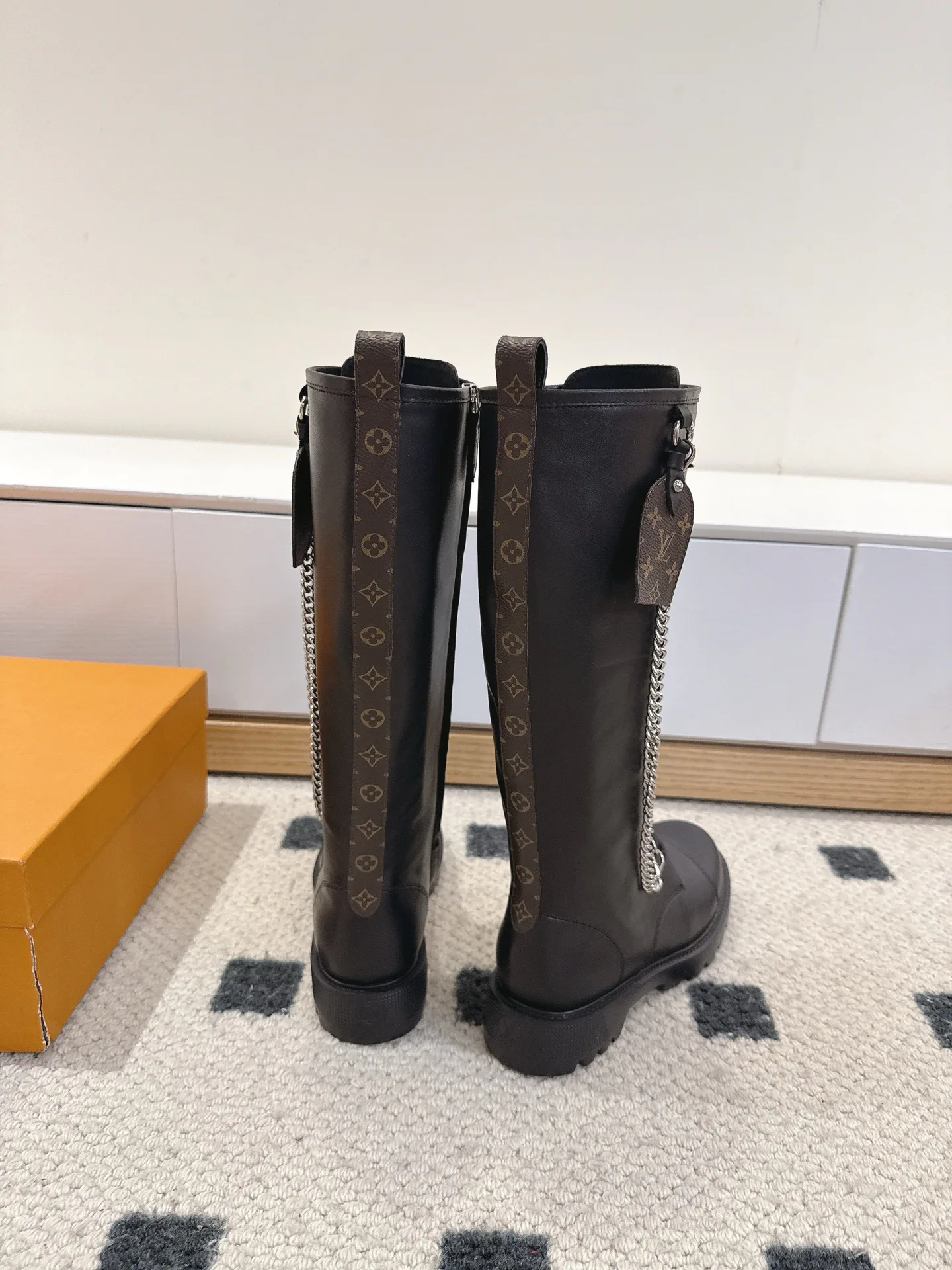 Сапоги Женские Louis Vuitton 5018344