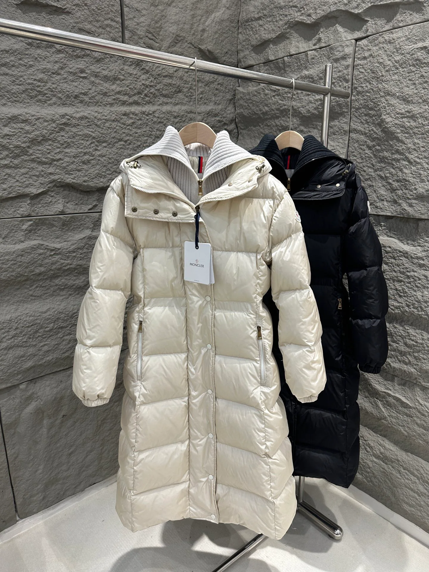 Куртки И Пуховики Женские Moncler 18609661