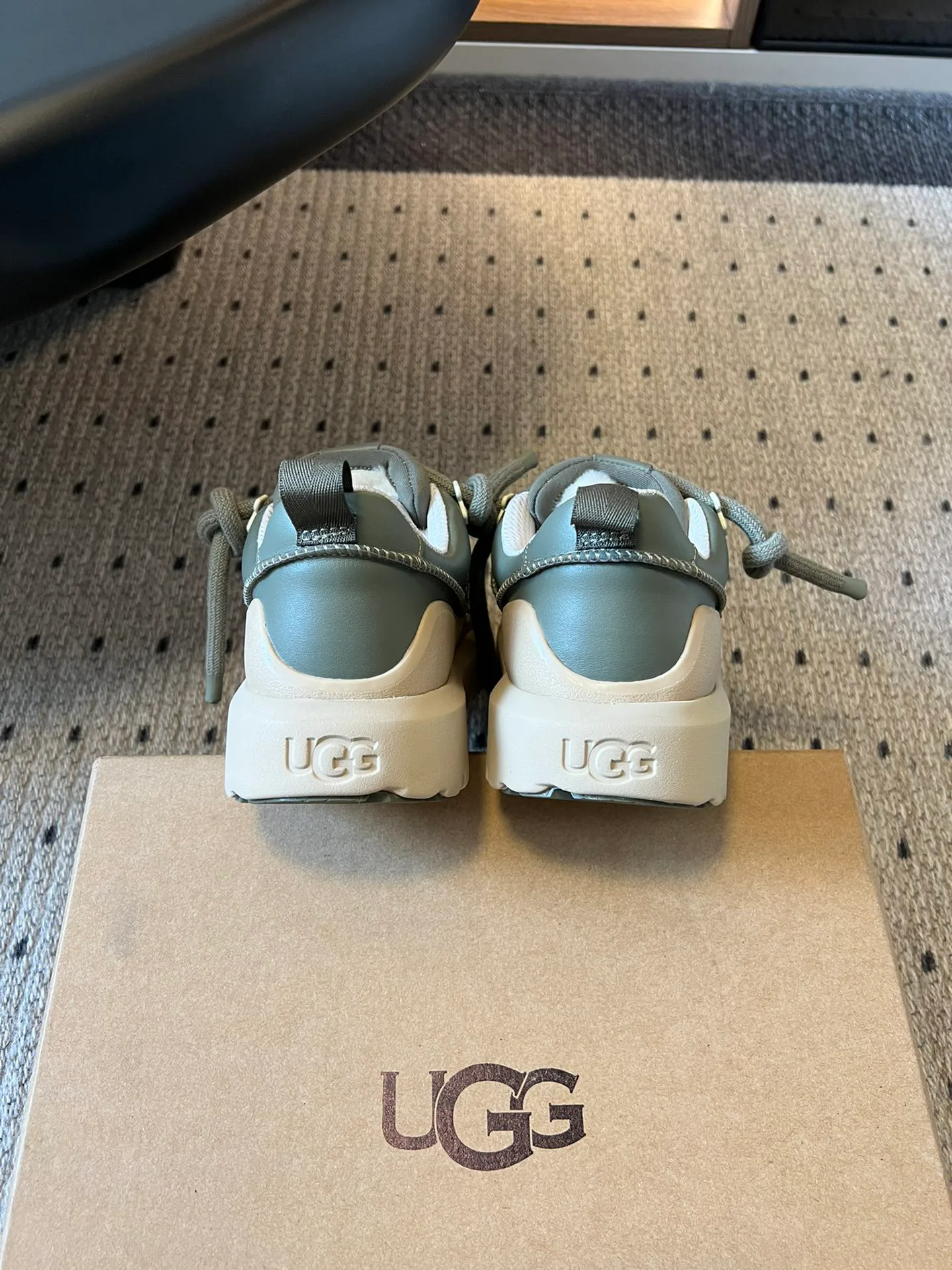 Кроссовки Женские Ugg 153757