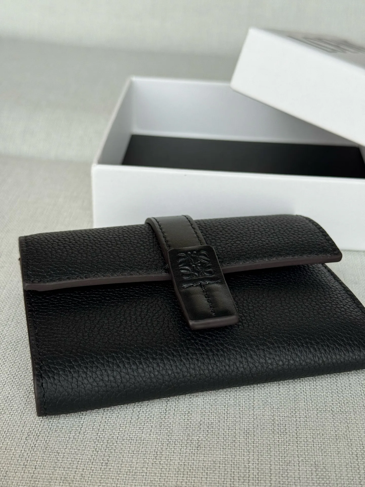 Клатчи Женские Saint Laurent 13339556