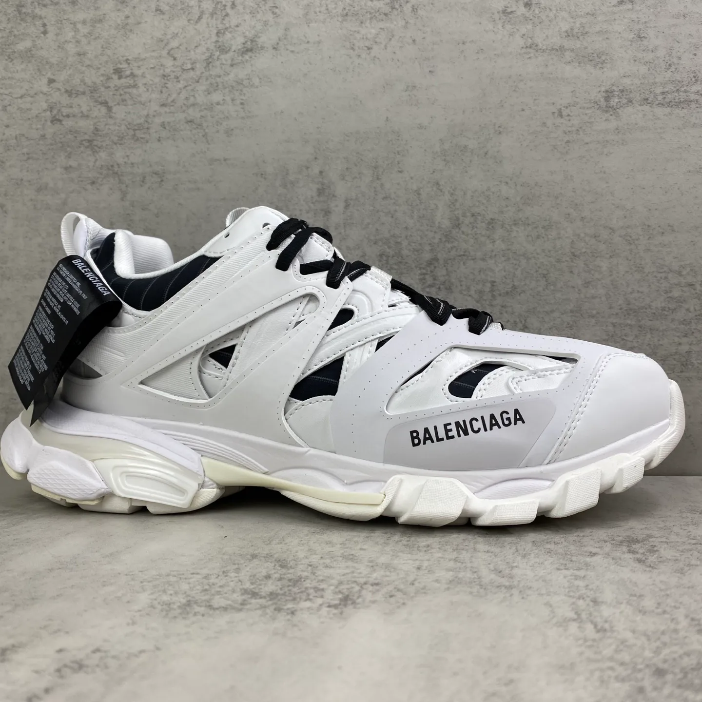 Кроссовки Женские Balenciaga 18743876