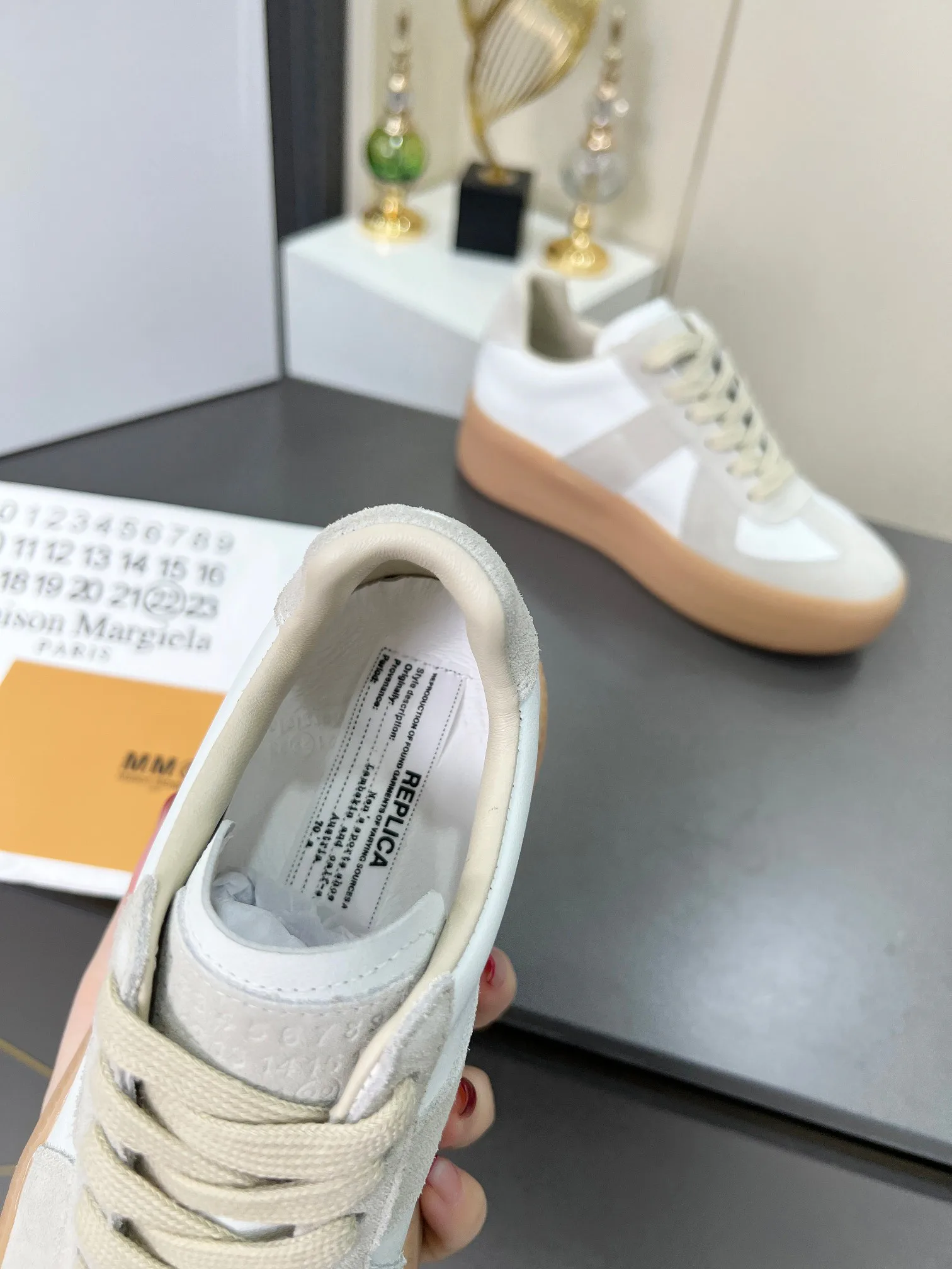 Кроссовки Женские Maison Margiela 19306151