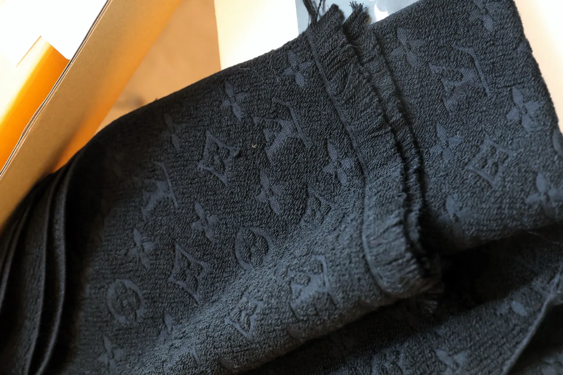 Шарфы Louis Vuitton 1628