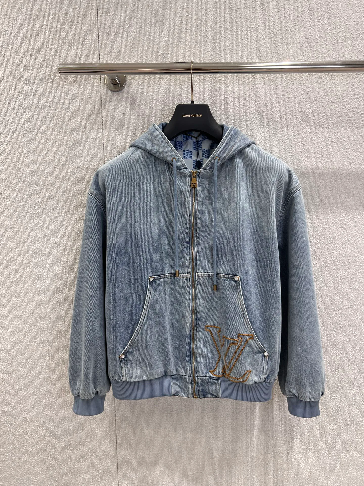 Куртки И Пуховики Женские Louis Vuitton 505651